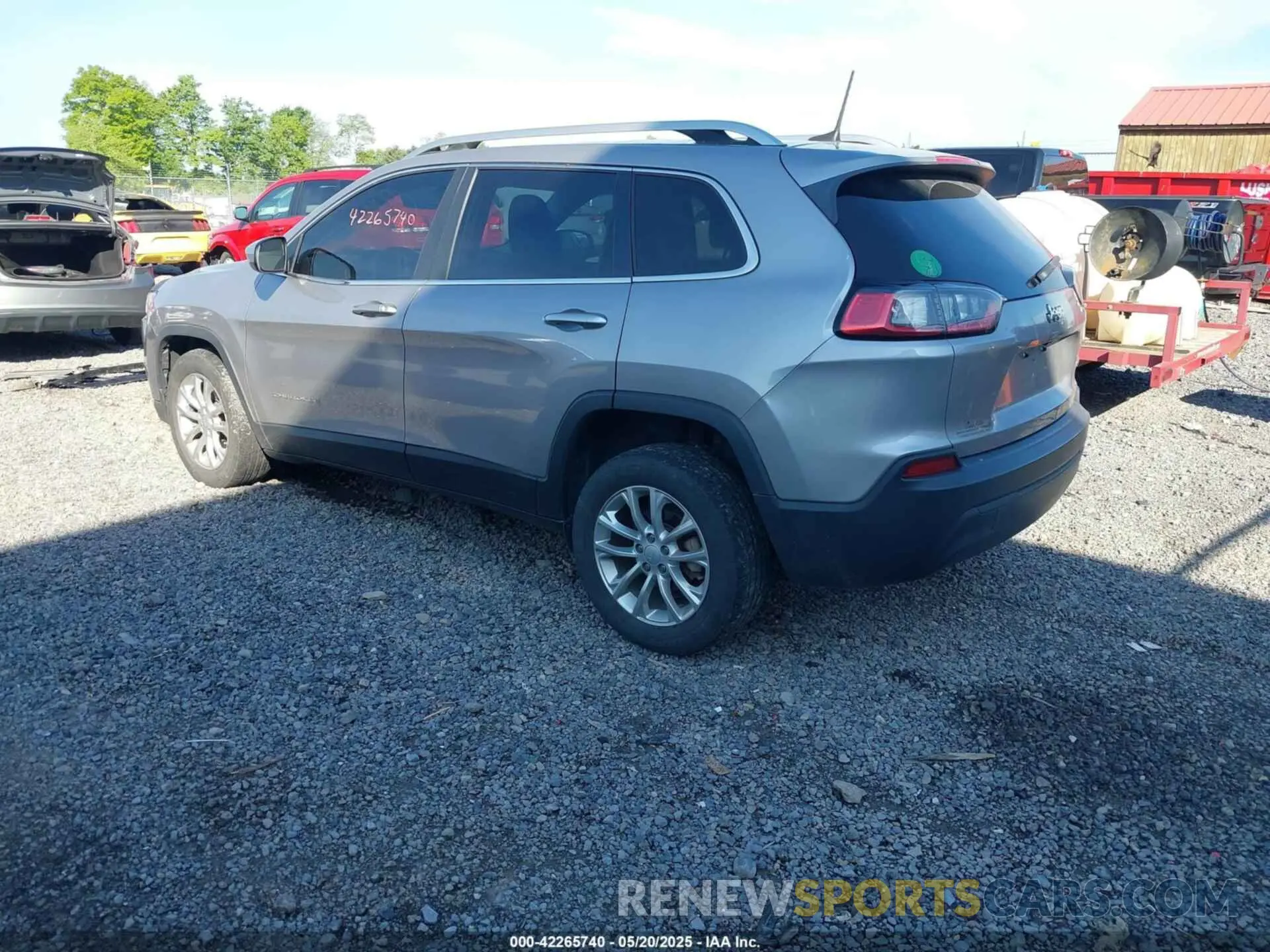 3 fotografías del automóvil dañado 1C4PJLCB2KD285726 JEEP CHEROKEE 2019
