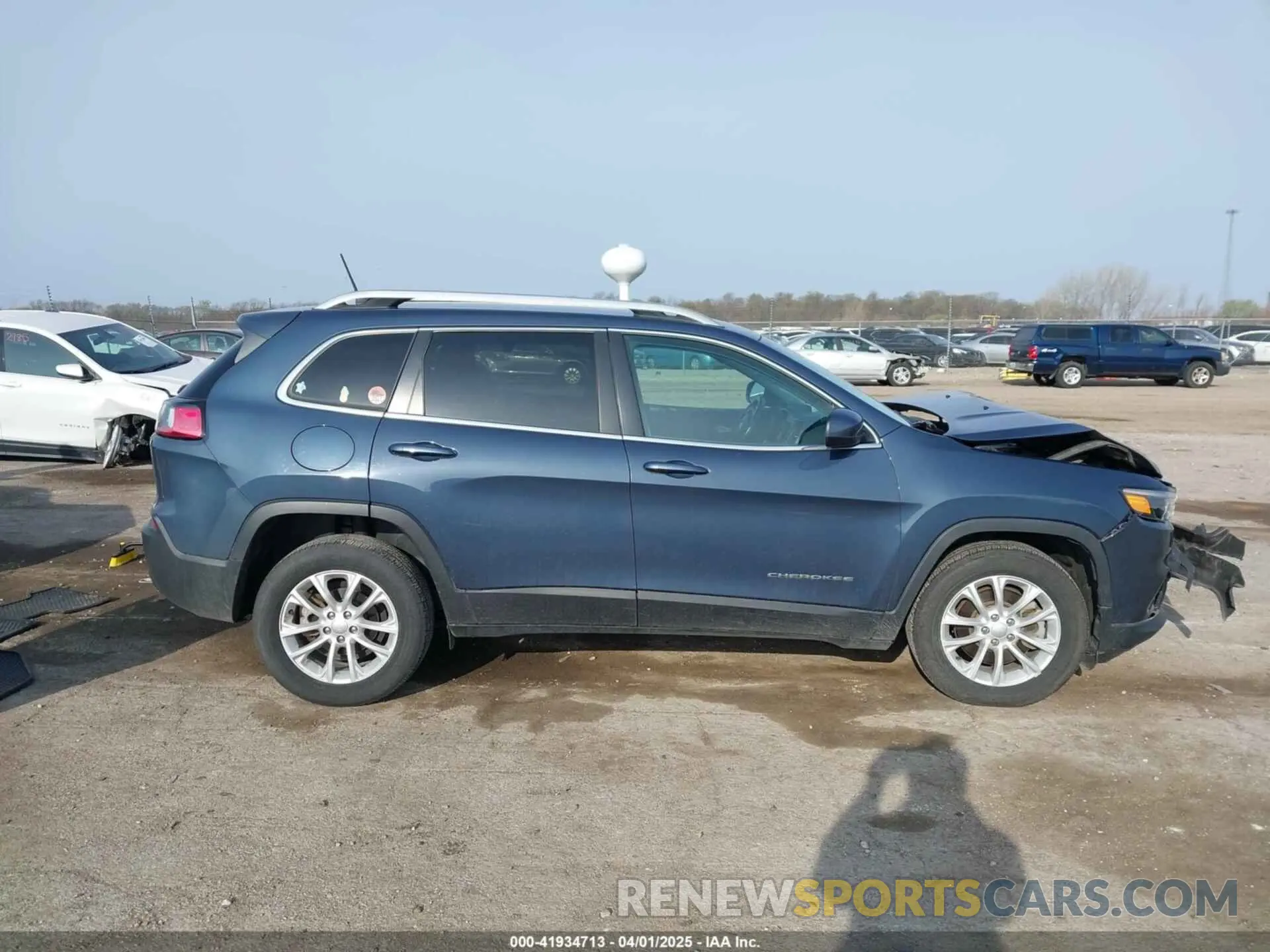 13 fotografías del automóvil dañado 1C4PJLCB2KD403788 JEEP CHEROKEE 2019