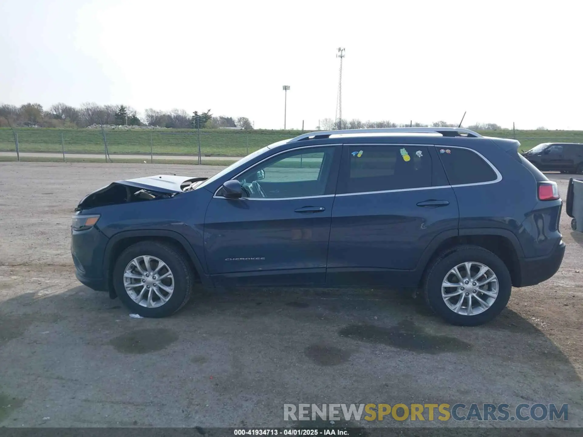 14 fotografías del automóvil dañado 1C4PJLCB2KD403788 JEEP CHEROKEE 2019