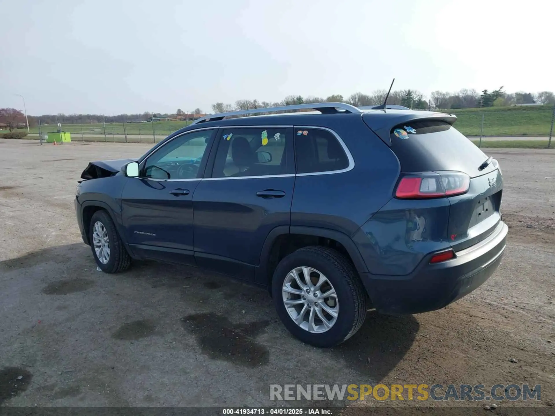 3 fotografías del automóvil dañado 1C4PJLCB2KD403788 JEEP CHEROKEE 2019