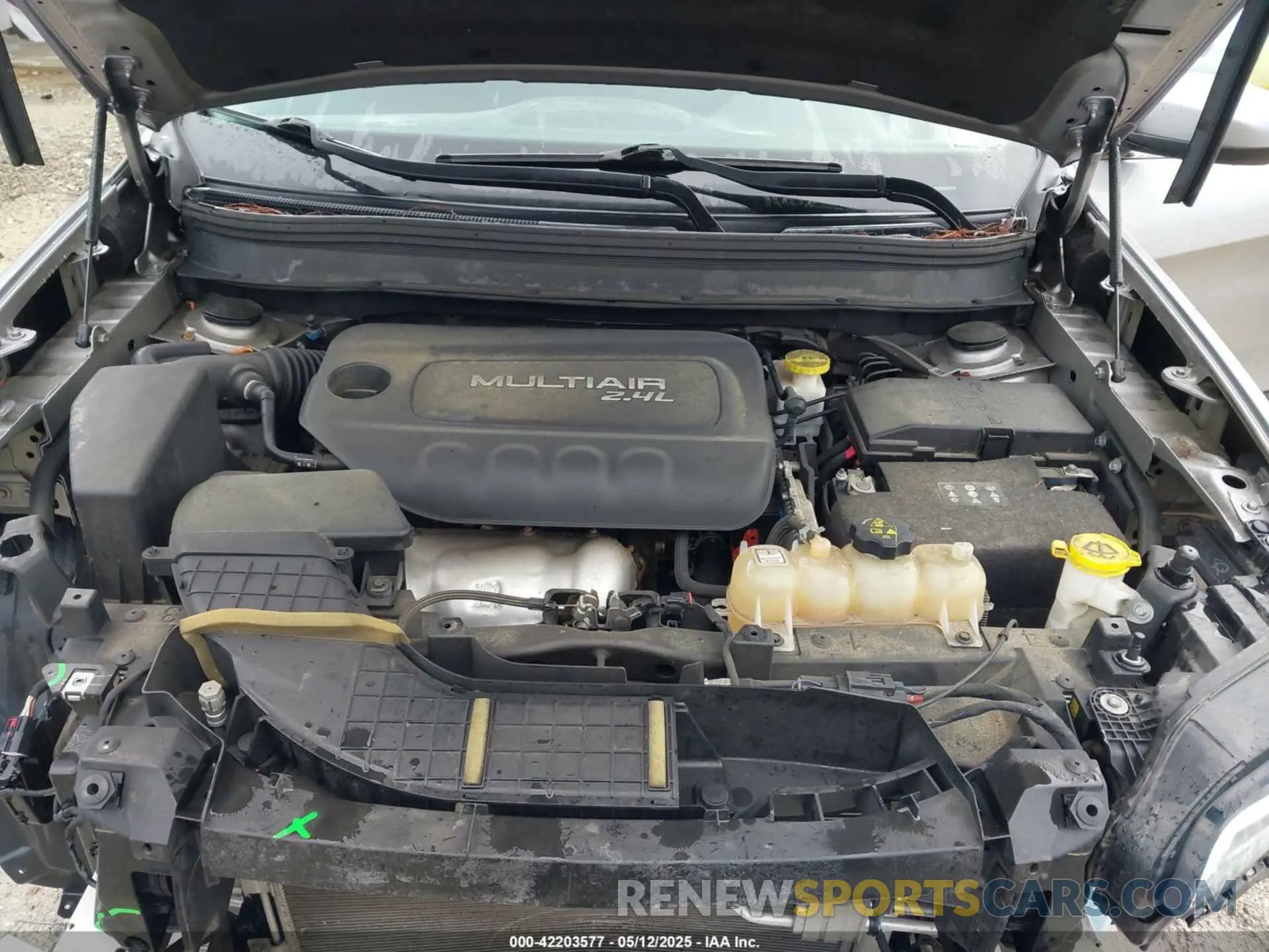 10 fotografías del automóvil dañado 1C4PJLCB3KD145135 JEEP CHEROKEE 2019