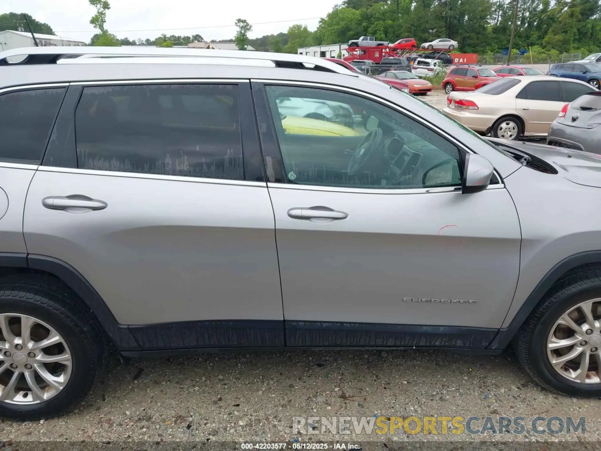 13 fotografías del automóvil dañado 1C4PJLCB3KD145135 JEEP CHEROKEE 2019