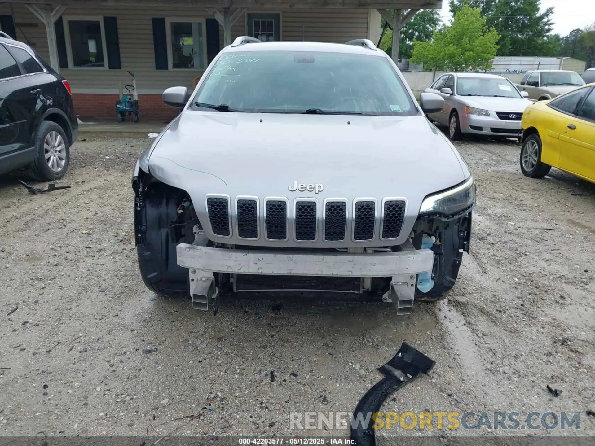 6 fotografías del automóvil dañado 1C4PJLCB3KD145135 JEEP CHEROKEE 2019