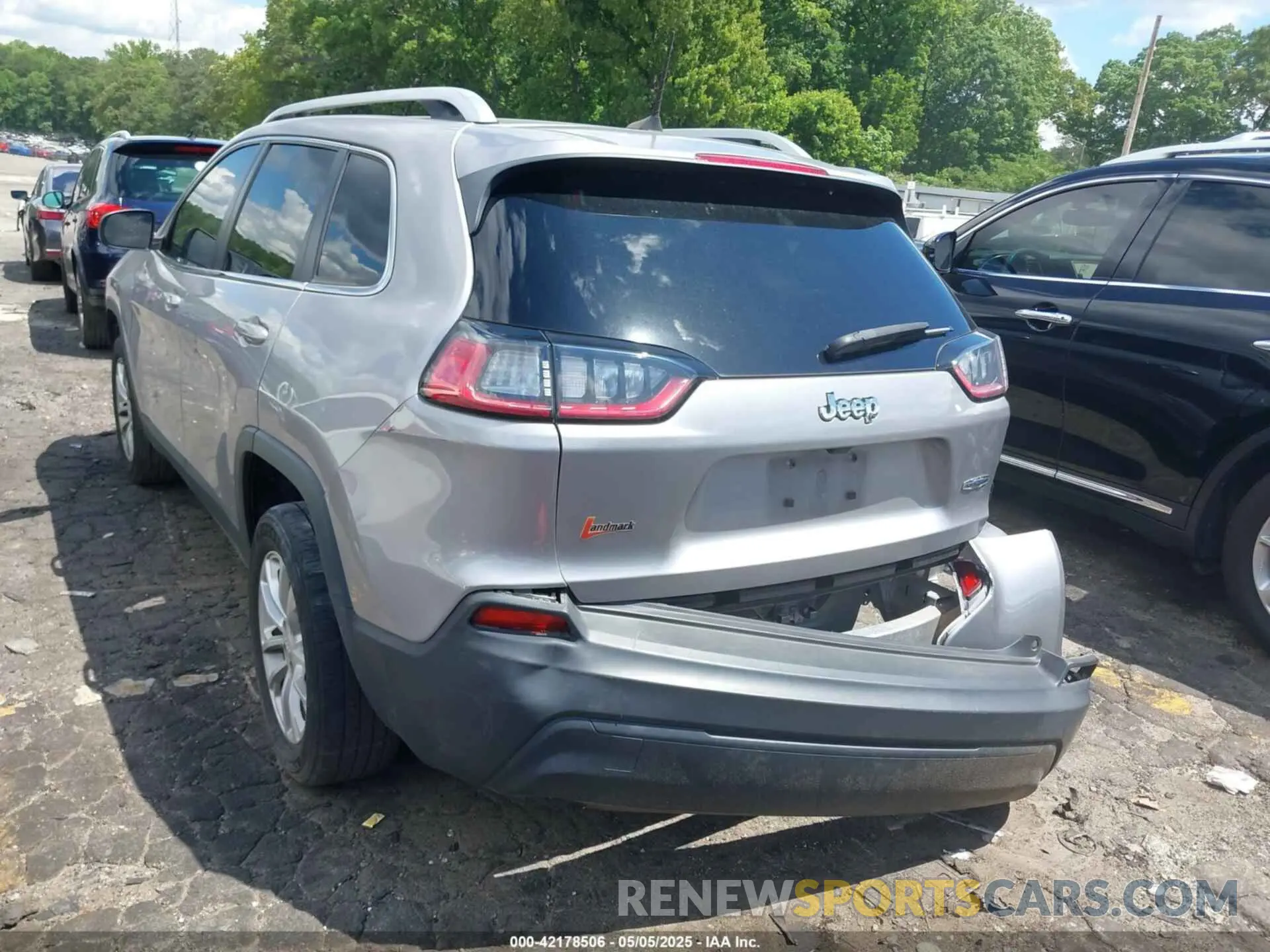 6 fotografías del automóvil dañado 1C4PJLCB3KD470027 JEEP CHEROKEE 2019