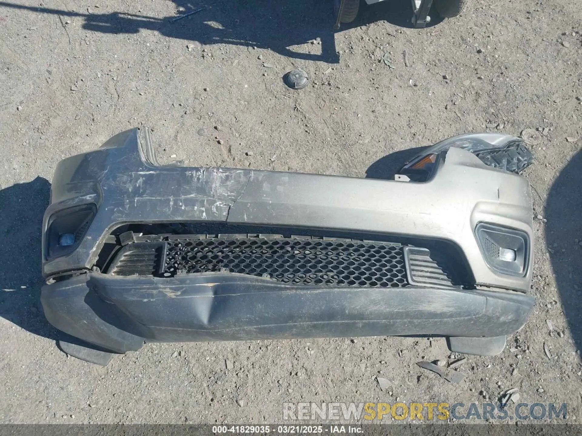 12 fotografías del automóvil dañado 1C4PJLCB4KD175809 JEEP CHEROKEE 2019