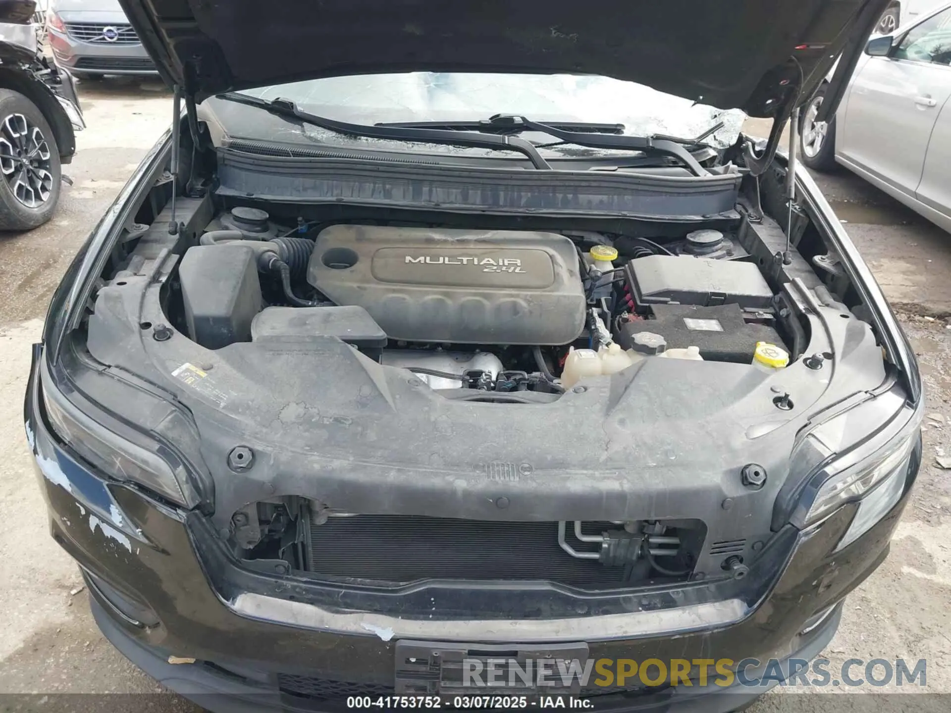 10 fotografías del automóvil dañado 1C4PJLCB4KD222904 JEEP CHEROKEE 2019