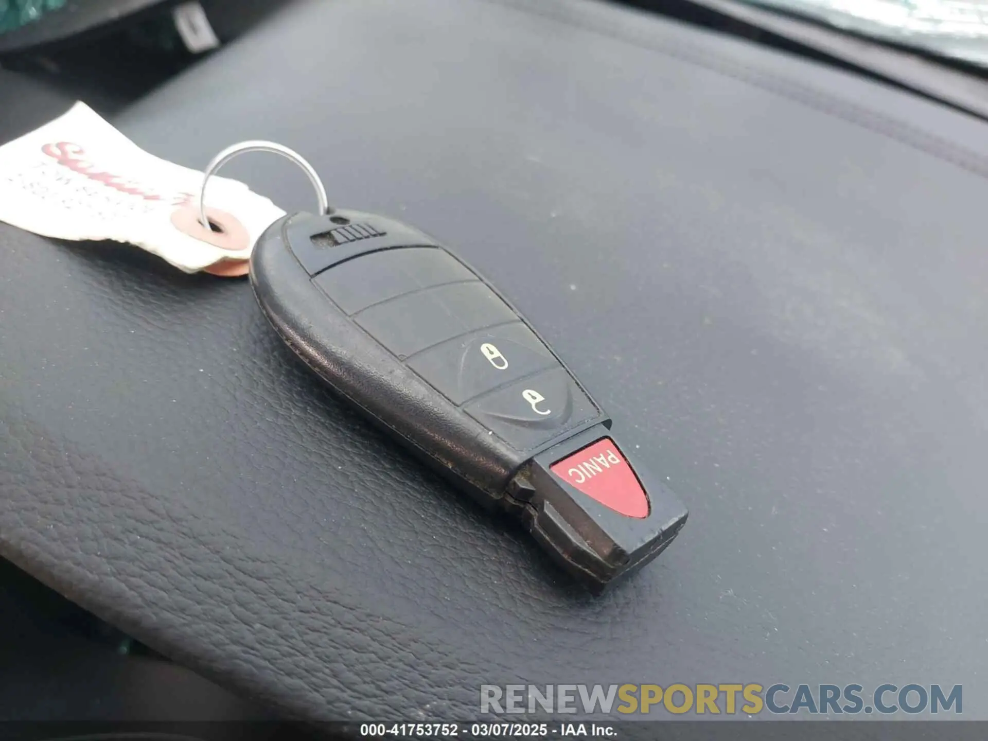 11 fotografías del automóvil dañado 1C4PJLCB4KD222904 JEEP CHEROKEE 2019