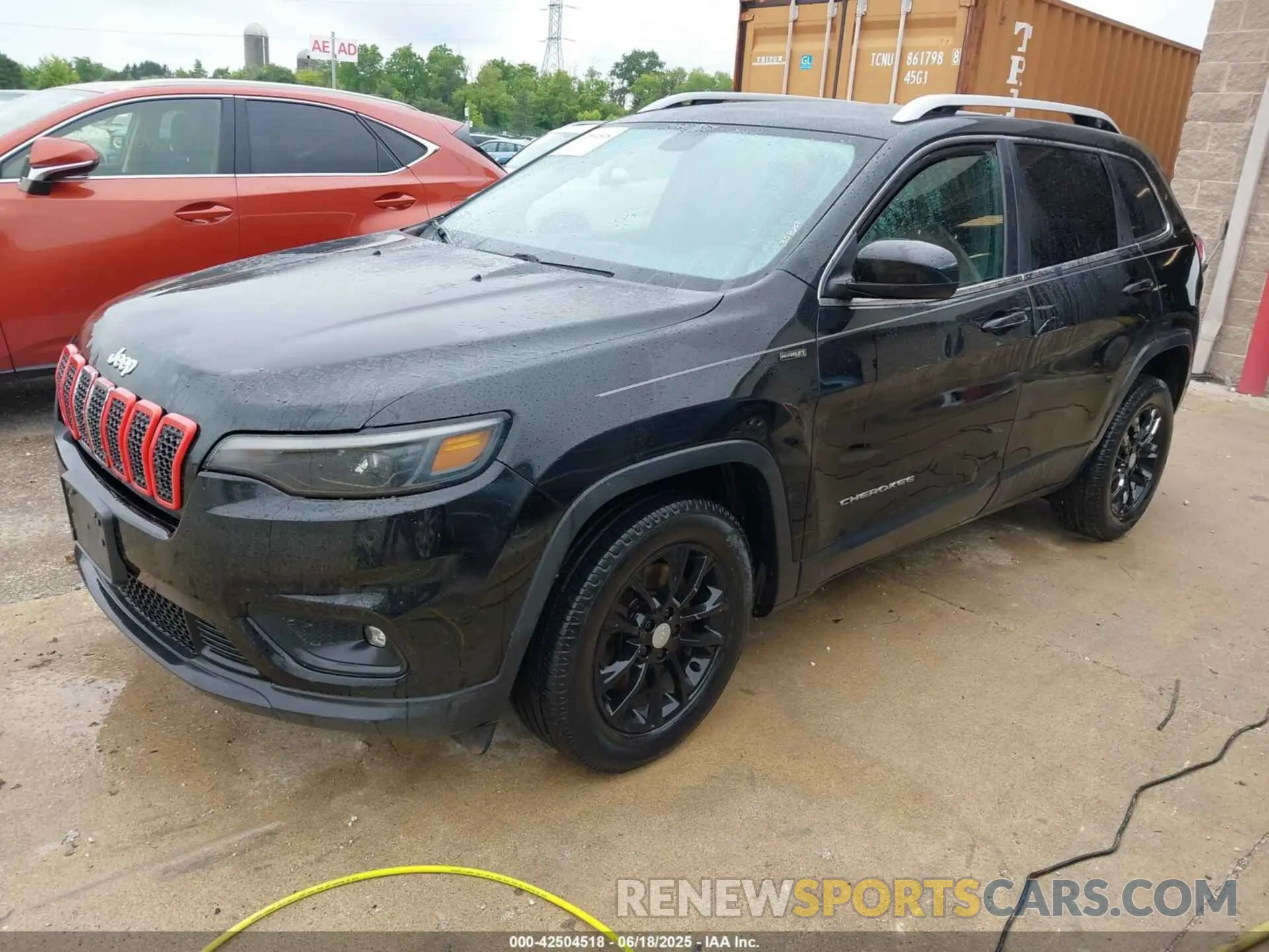 2 fotografías del automóvil dañado 1C4PJLCB5KD358250 JEEP CHEROKEE 2019