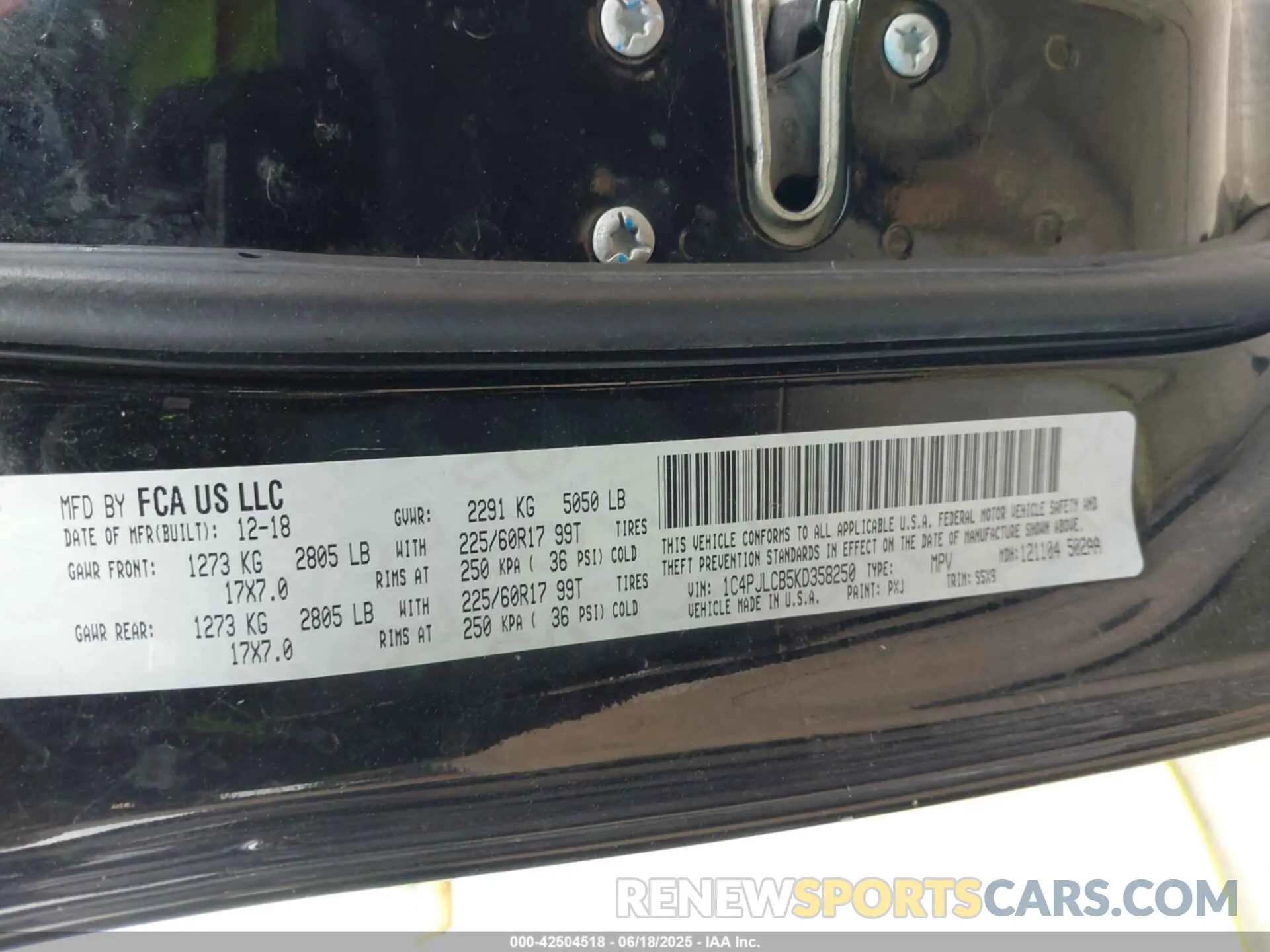 9 fotografías del automóvil dañado 1C4PJLCB5KD358250 JEEP CHEROKEE 2019
