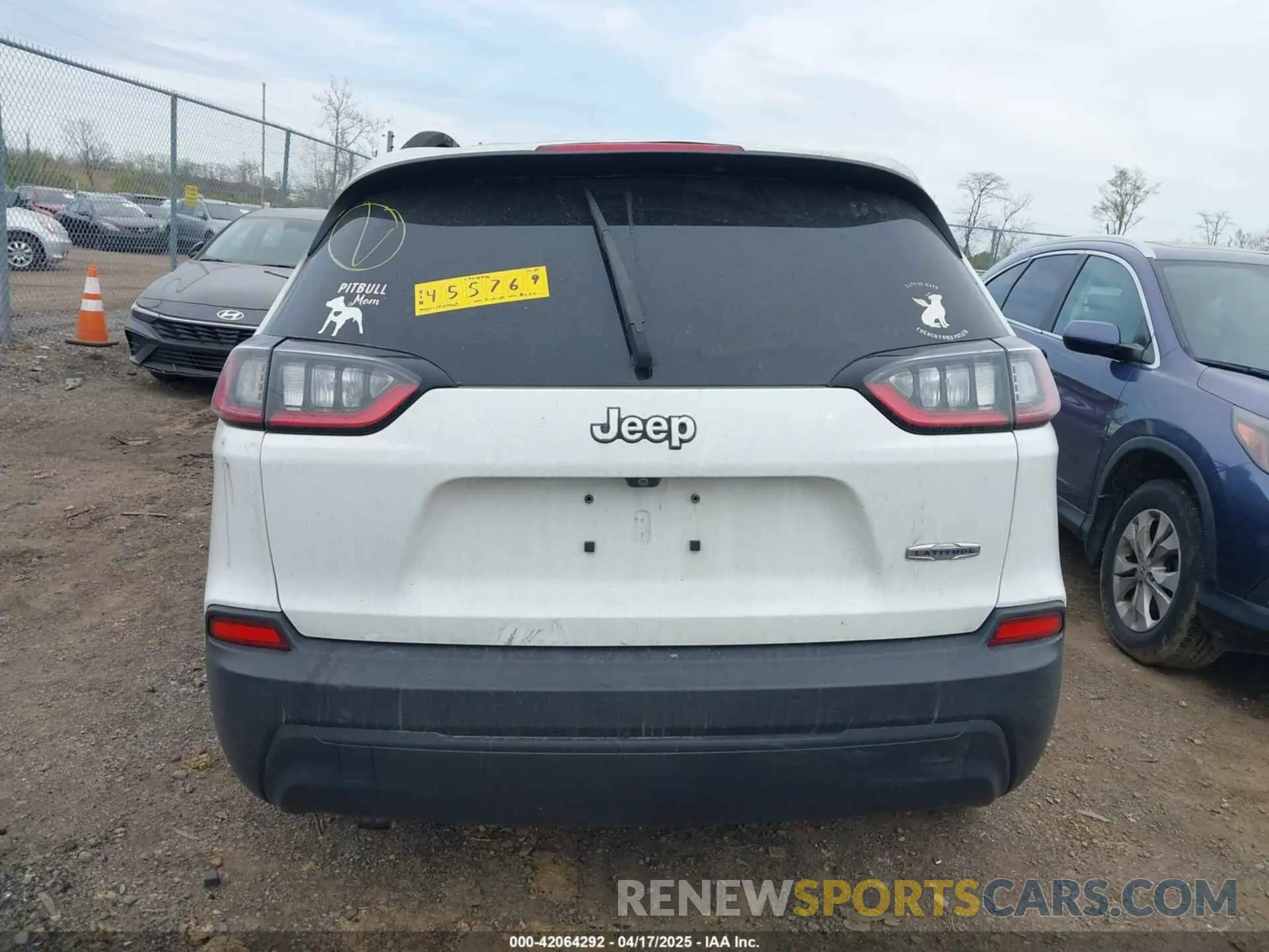 15 fotografías del automóvil dañado 1C4PJLCB5KD455769 JEEP CHEROKEE 2019