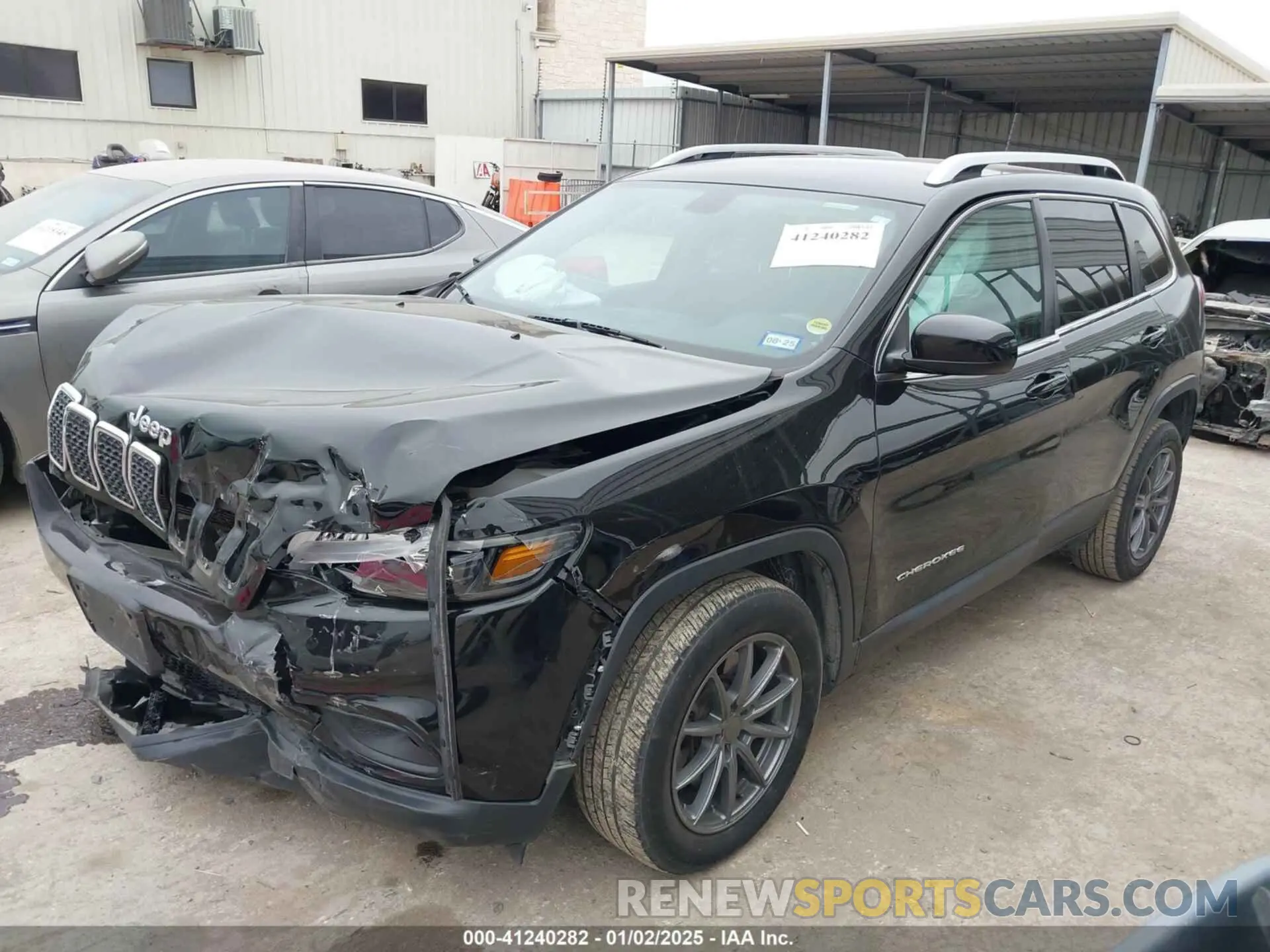 2 fotografías del automóvil dañado 1C4PJLCB6KD357821 JEEP CHEROKEE 2019