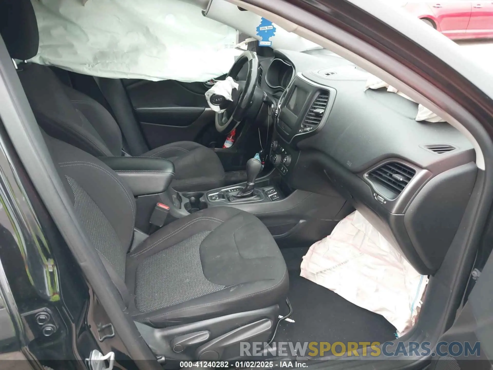 5 fotografías del automóvil dañado 1C4PJLCB6KD357821 JEEP CHEROKEE 2019