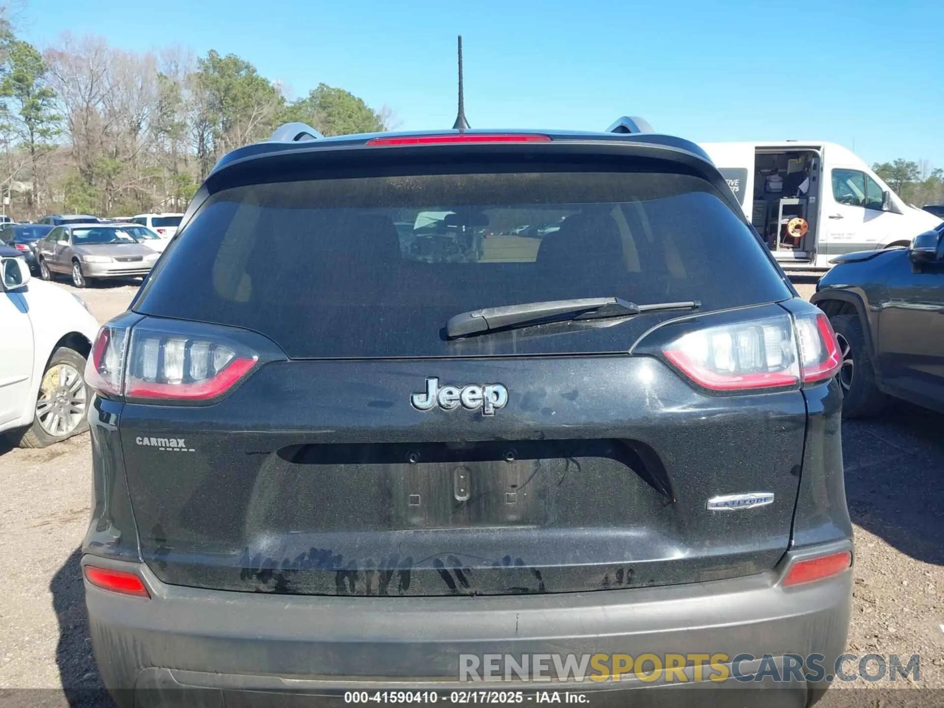 16 fotografías del automóvil dañado 1C4PJLCB6KD373310 JEEP CHEROKEE 2019
