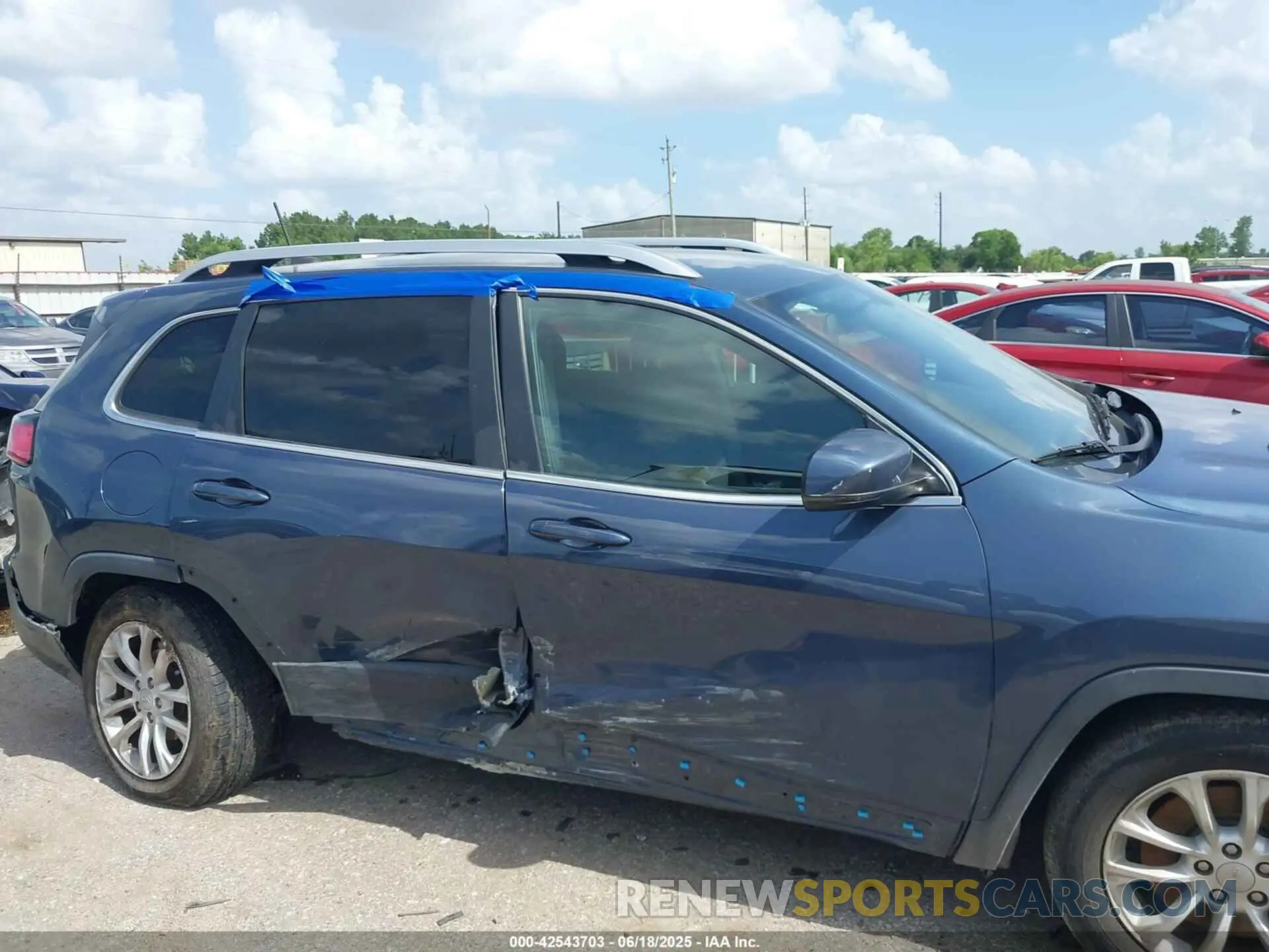 14 fotografías del automóvil dañado 1C4PJLCB6KD454677 JEEP CHEROKEE 2019