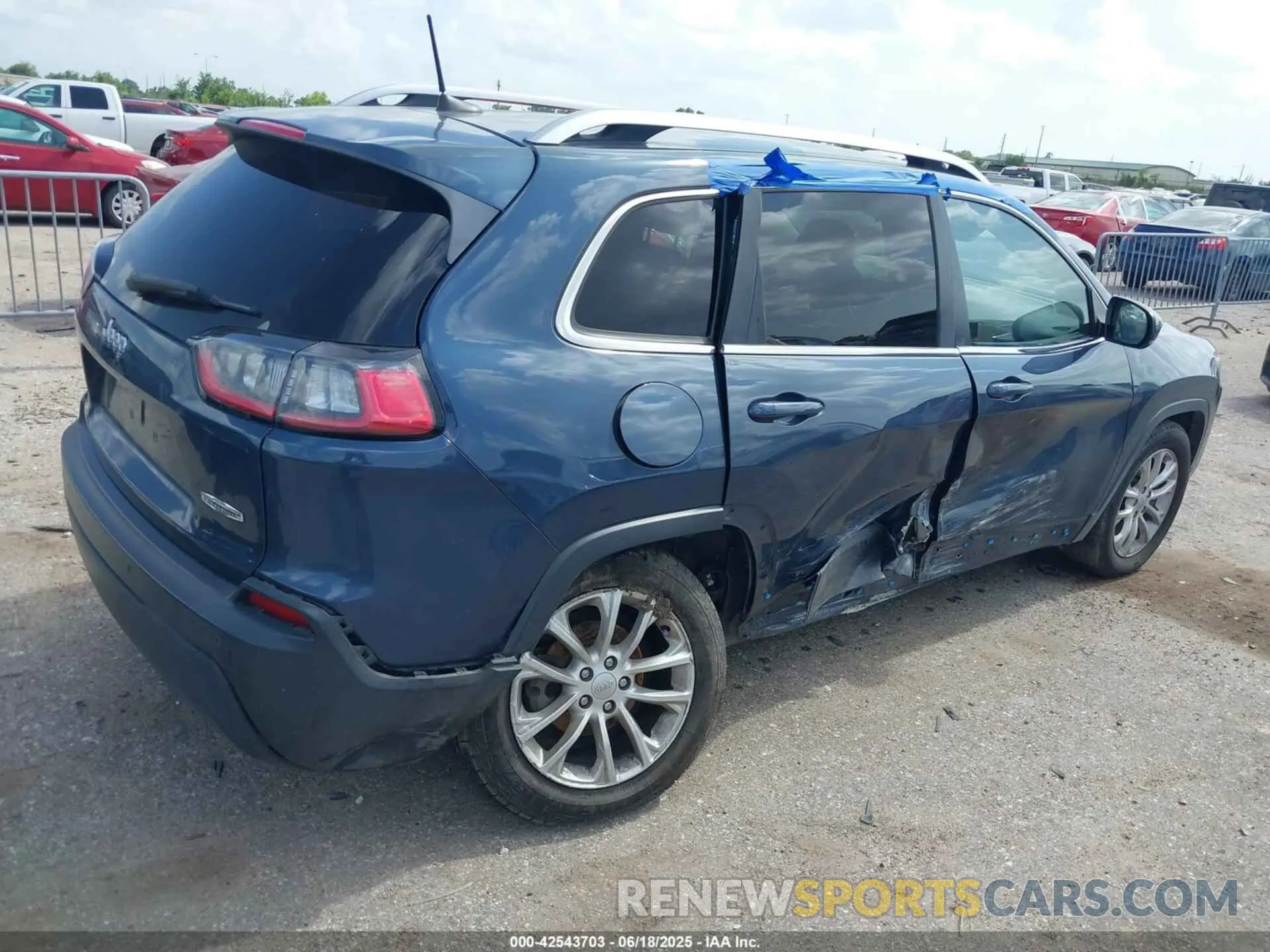 4 fotografías del automóvil dañado 1C4PJLCB6KD454677 JEEP CHEROKEE 2019