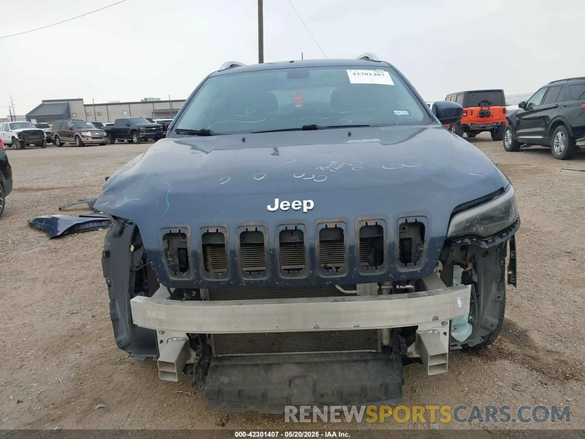 13 fotografías del automóvil dañado 1C4PJLCB6KD466795 JEEP CHEROKEE 2019
