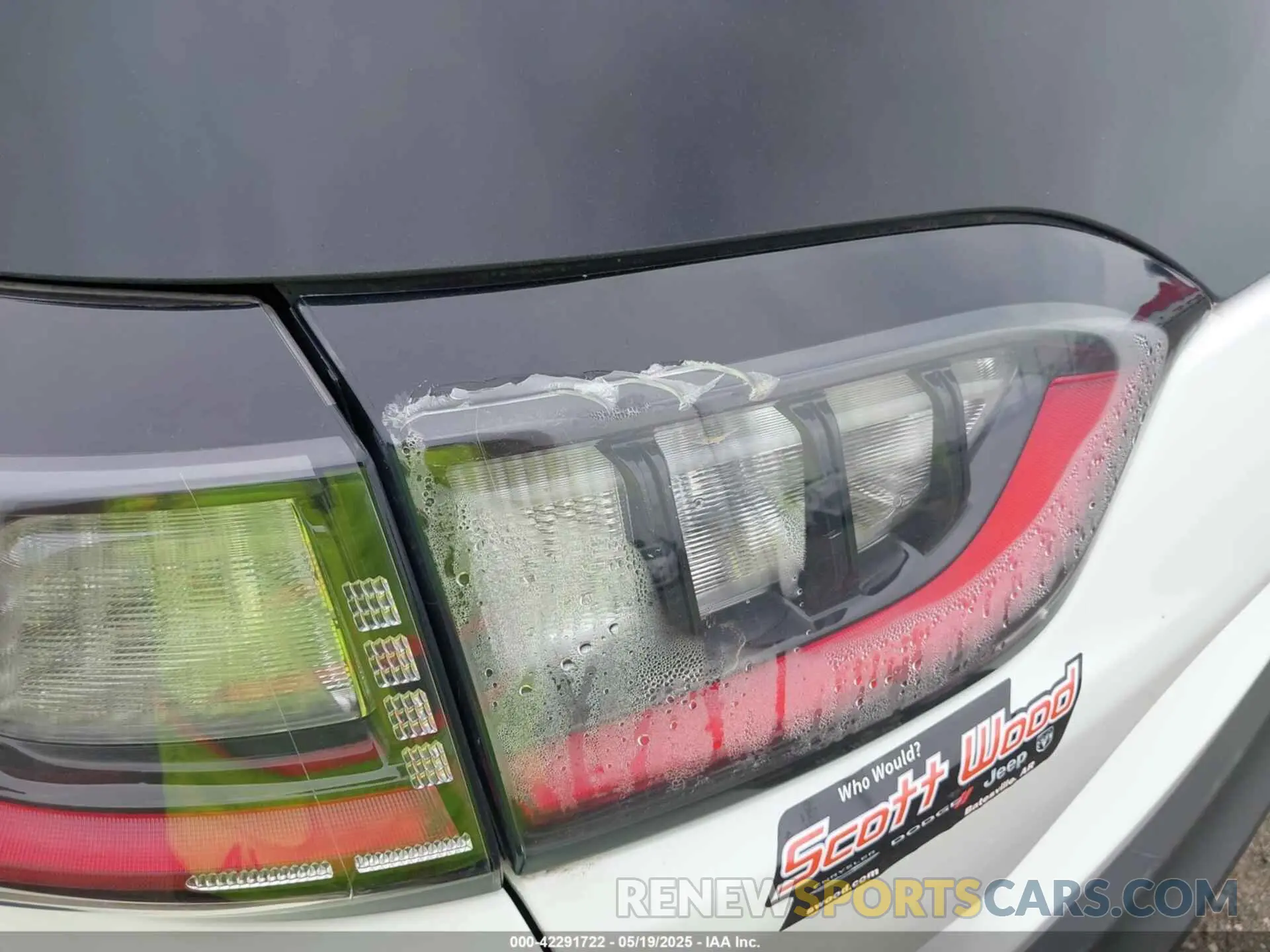 18 fotografías del automóvil dañado 1C4PJLCB8KD145129 JEEP CHEROKEE 2019