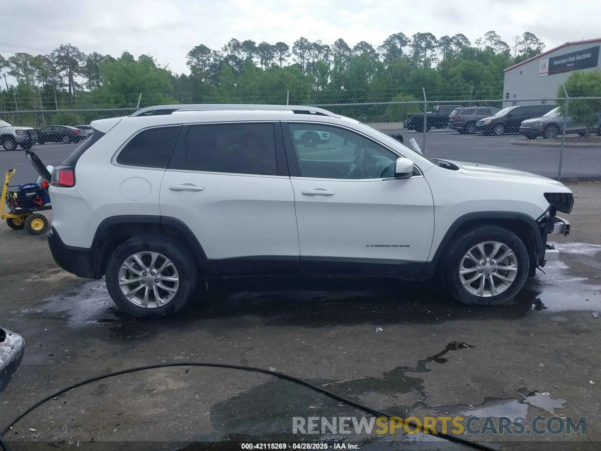 14 fotografías del automóvil dañado 1C4PJLCB8KD416836 JEEP CHEROKEE 2019