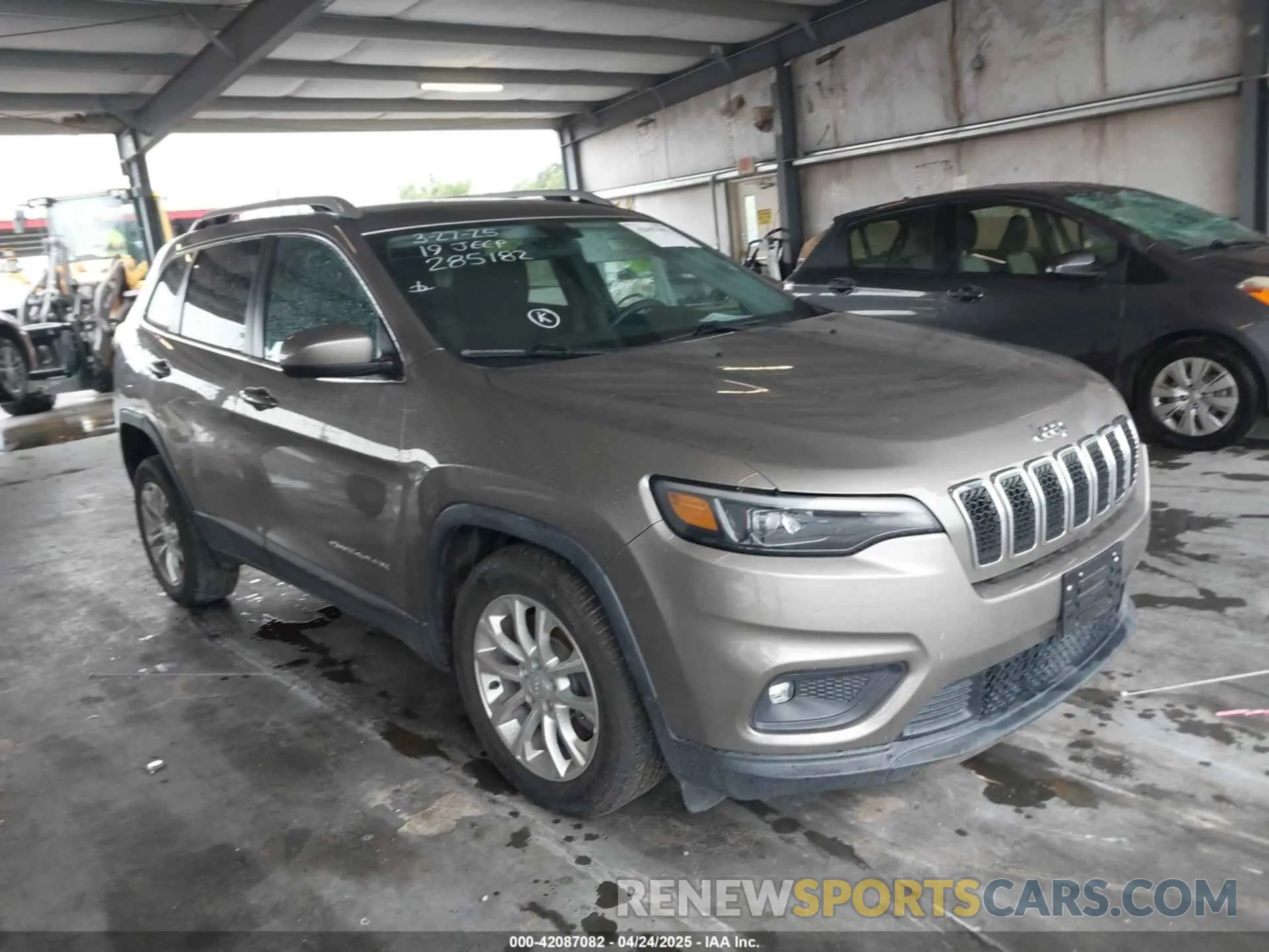 1 fotografías del automóvil dañado 1C4PJLCBXKD285182 JEEP CHEROKEE 2019