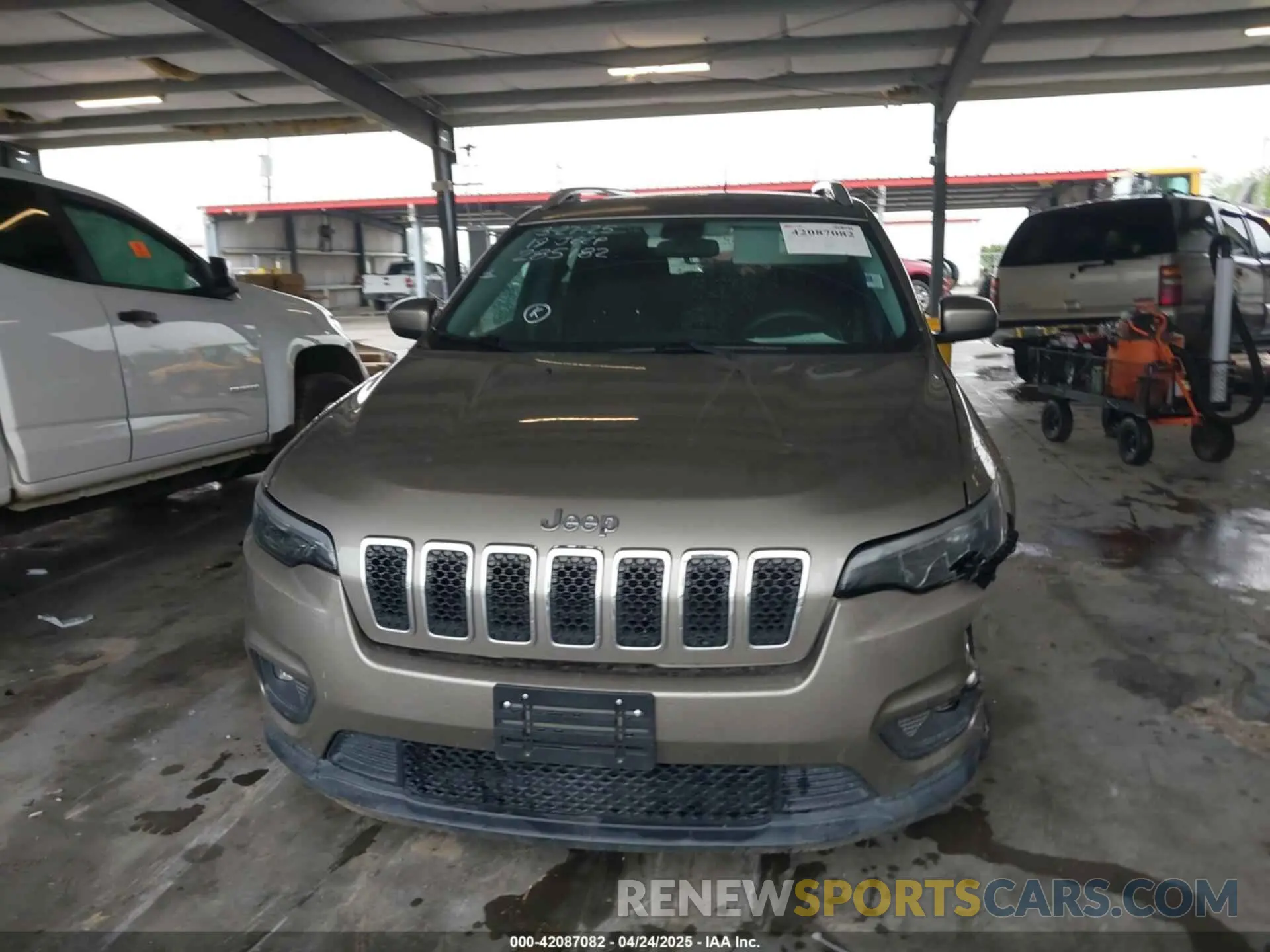 12 fotografías del automóvil dañado 1C4PJLCBXKD285182 JEEP CHEROKEE 2019