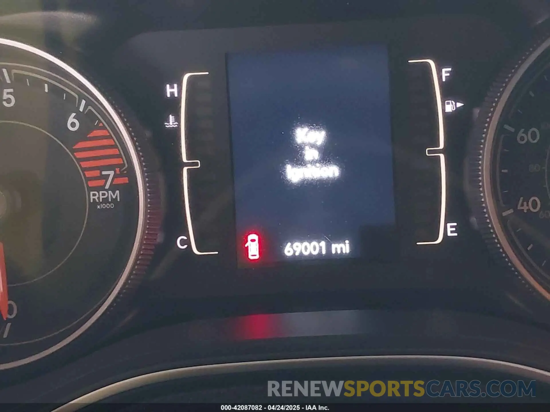 15 fotografías del automóvil dañado 1C4PJLCBXKD285182 JEEP CHEROKEE 2019