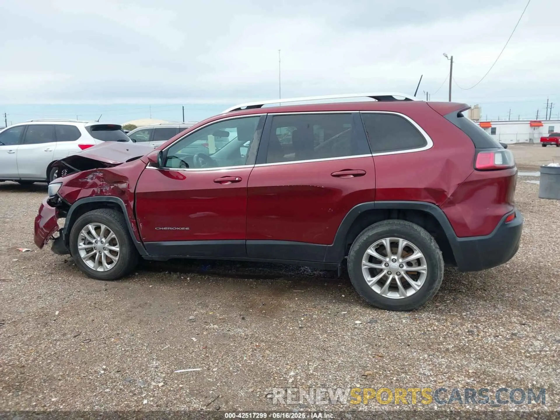 14 fotografías del automóvil dañado 1C4PJLCBXKD333280 JEEP CHEROKEE 2019