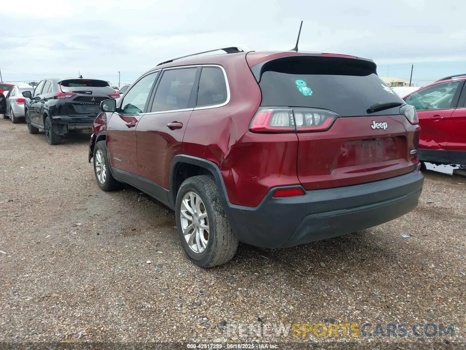 3 fotografías del automóvil dañado 1C4PJLCBXKD333280 JEEP CHEROKEE 2019