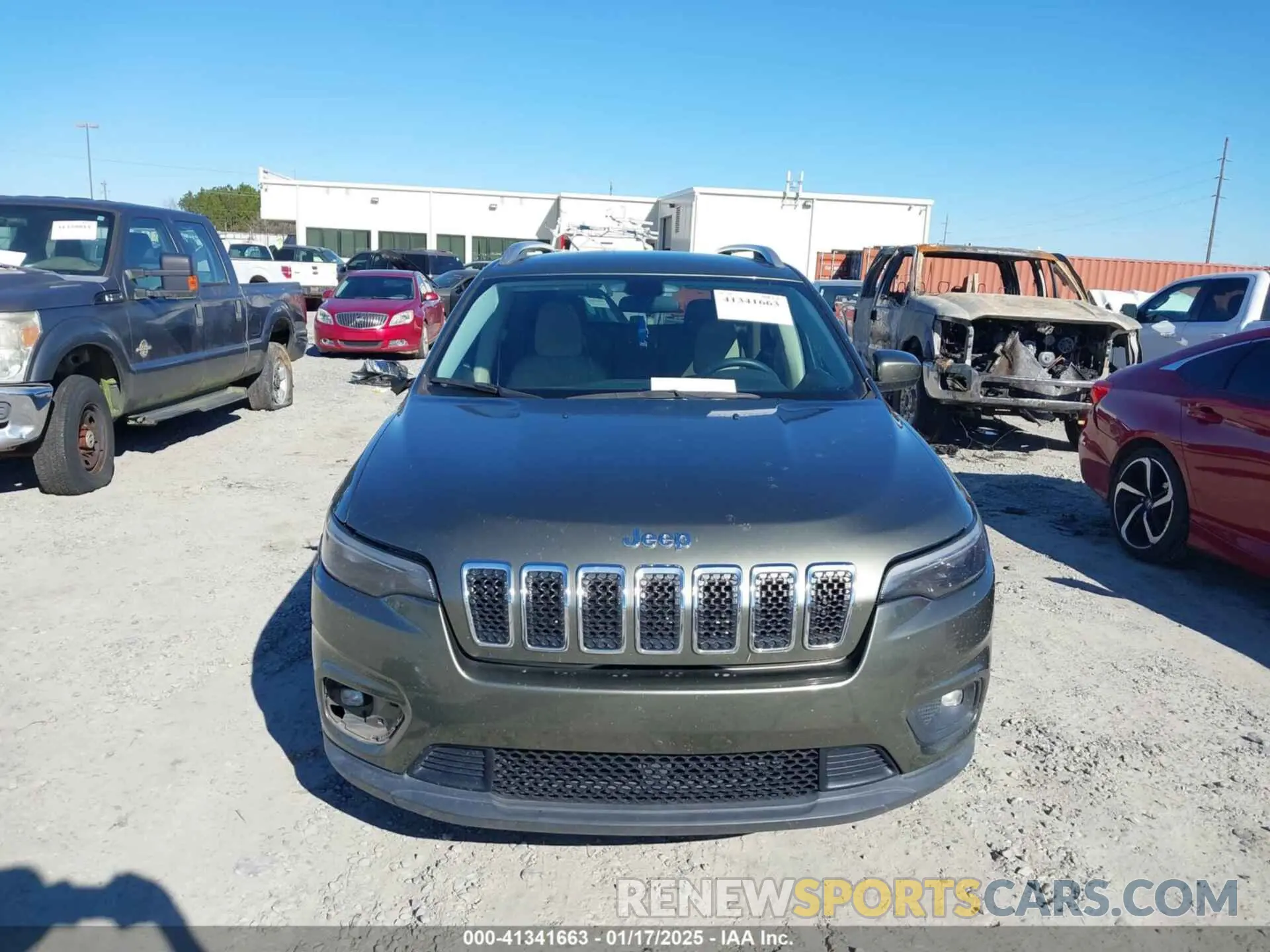 12 fotografías del automóvil dañado 1C4PJLCX1KD120603 JEEP CHEROKEE 2019