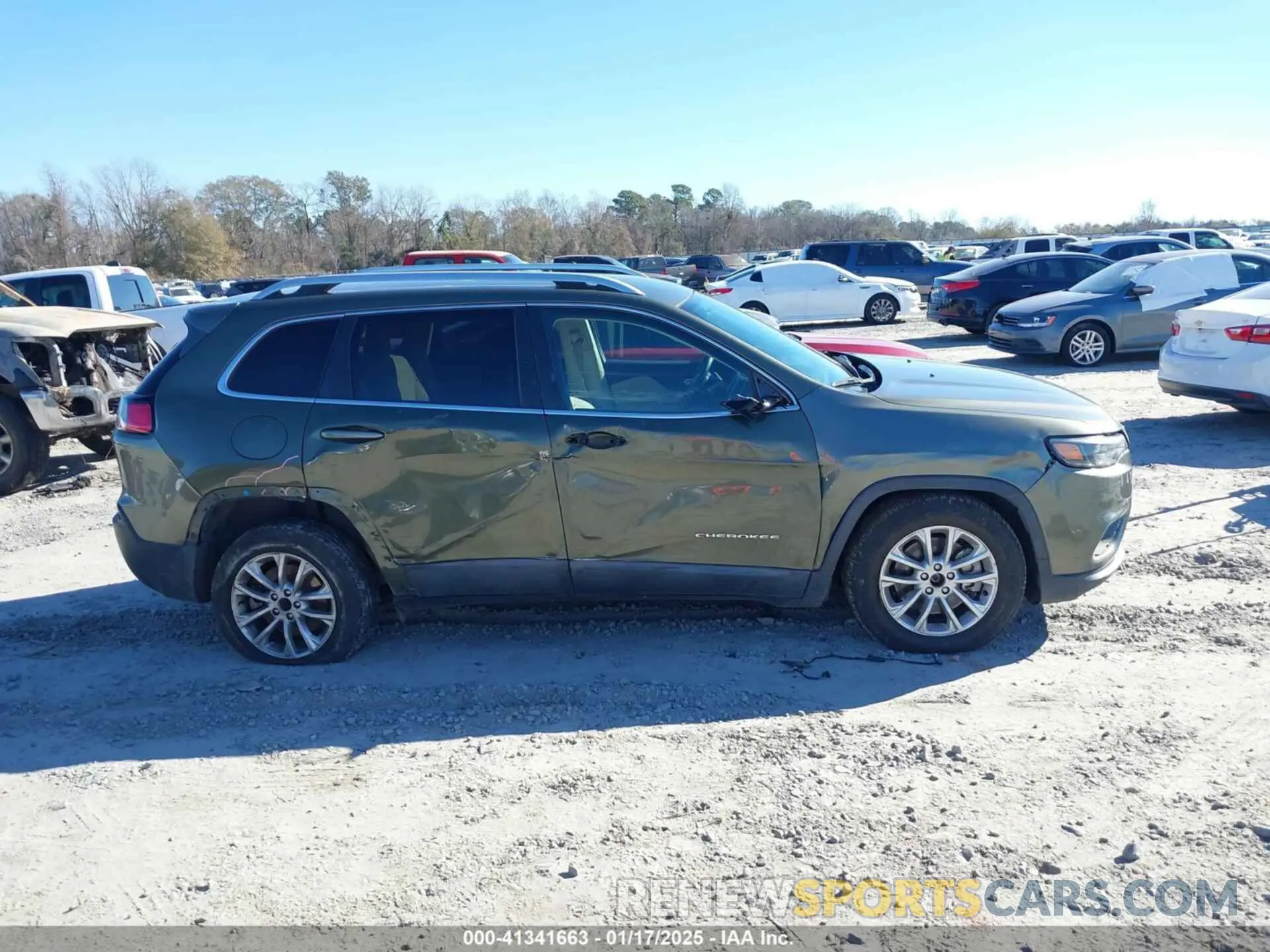 13 fotografías del automóvil dañado 1C4PJLCX1KD120603 JEEP CHEROKEE 2019