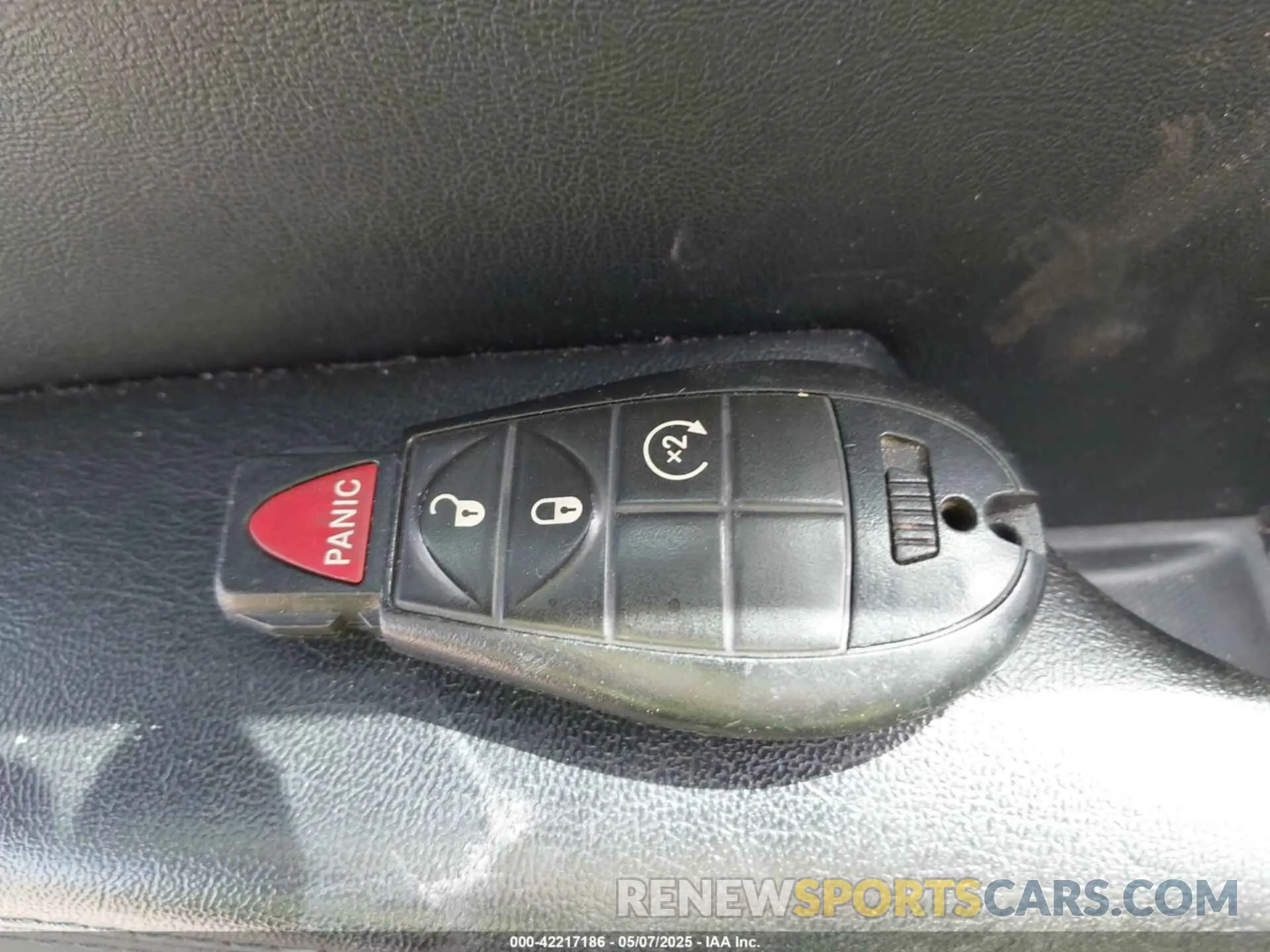 11 fotografías del automóvil dañado 1C4PJLCX6KD341050 JEEP CHEROKEE 2019