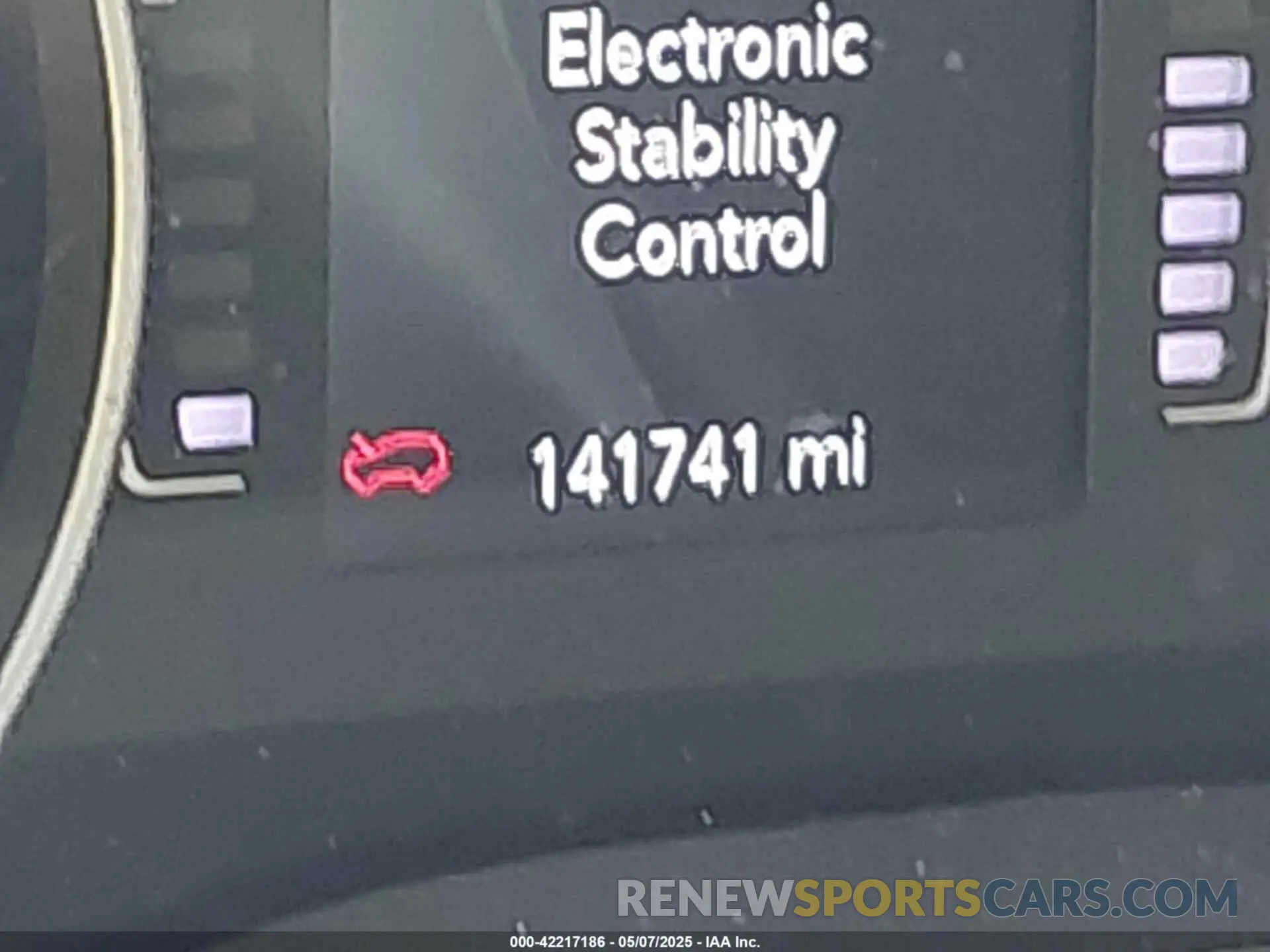 15 fotografías del automóvil dañado 1C4PJLCX6KD341050 JEEP CHEROKEE 2019