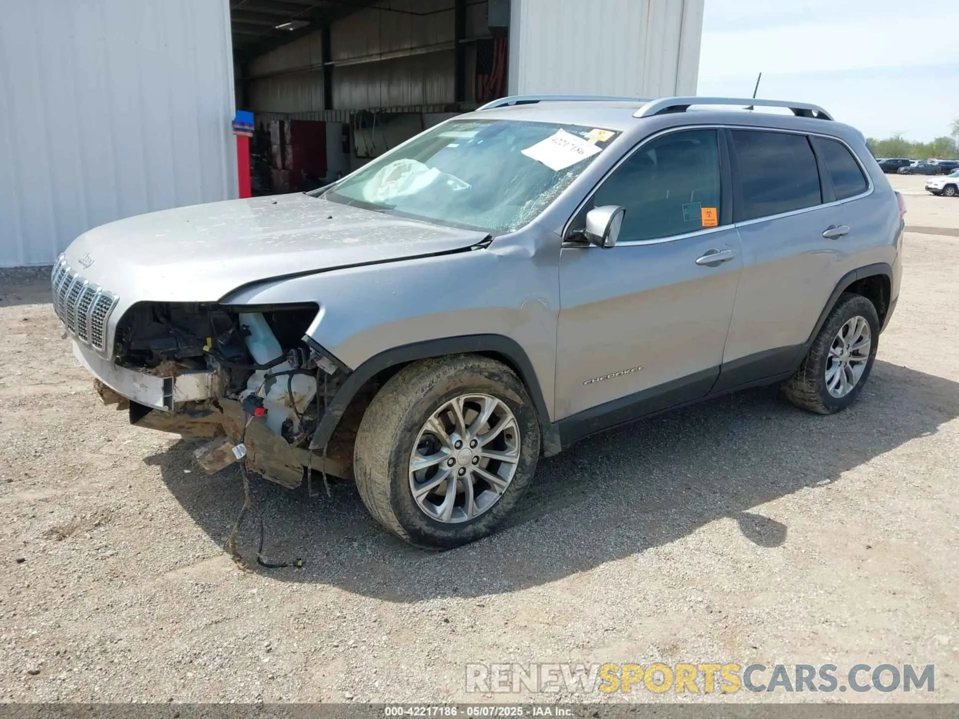 2 fotografías del automóvil dañado 1C4PJLCX6KD341050 JEEP CHEROKEE 2019