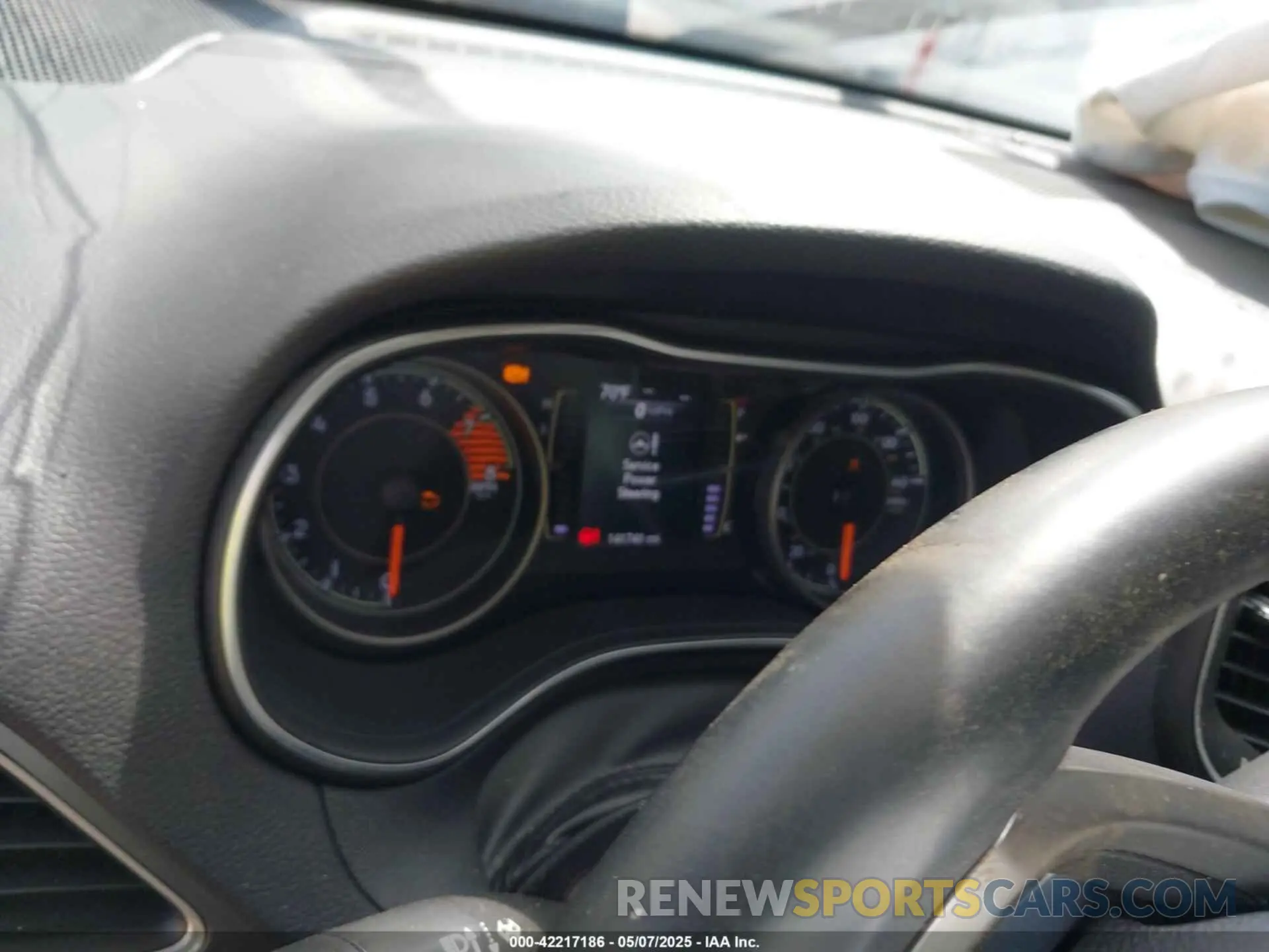 7 fotografías del automóvil dañado 1C4PJLCX6KD341050 JEEP CHEROKEE 2019