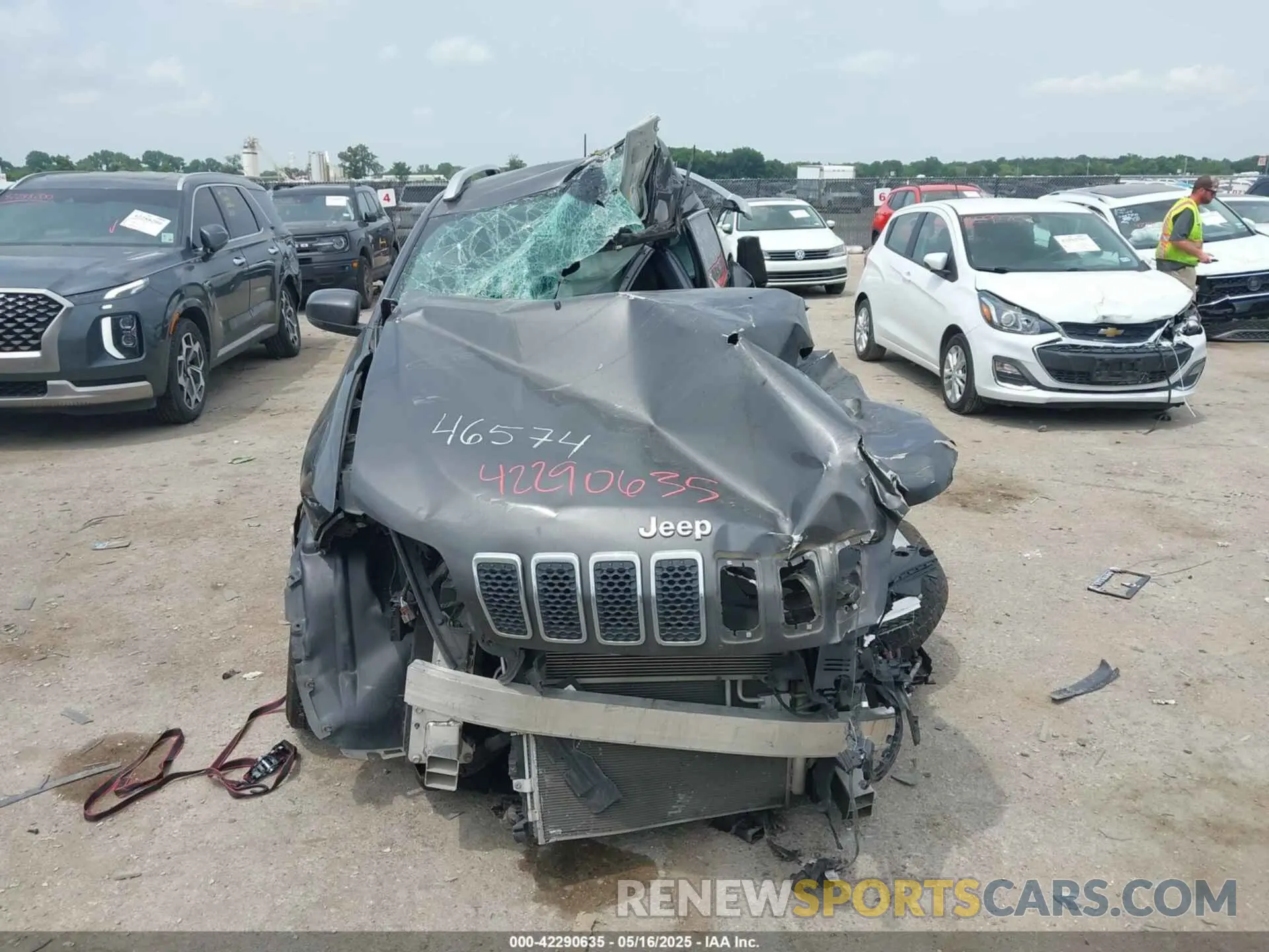 12 fotografías del automóvil dañado 1C4PJLDB0KD487950 JEEP CHEROKEE 2019