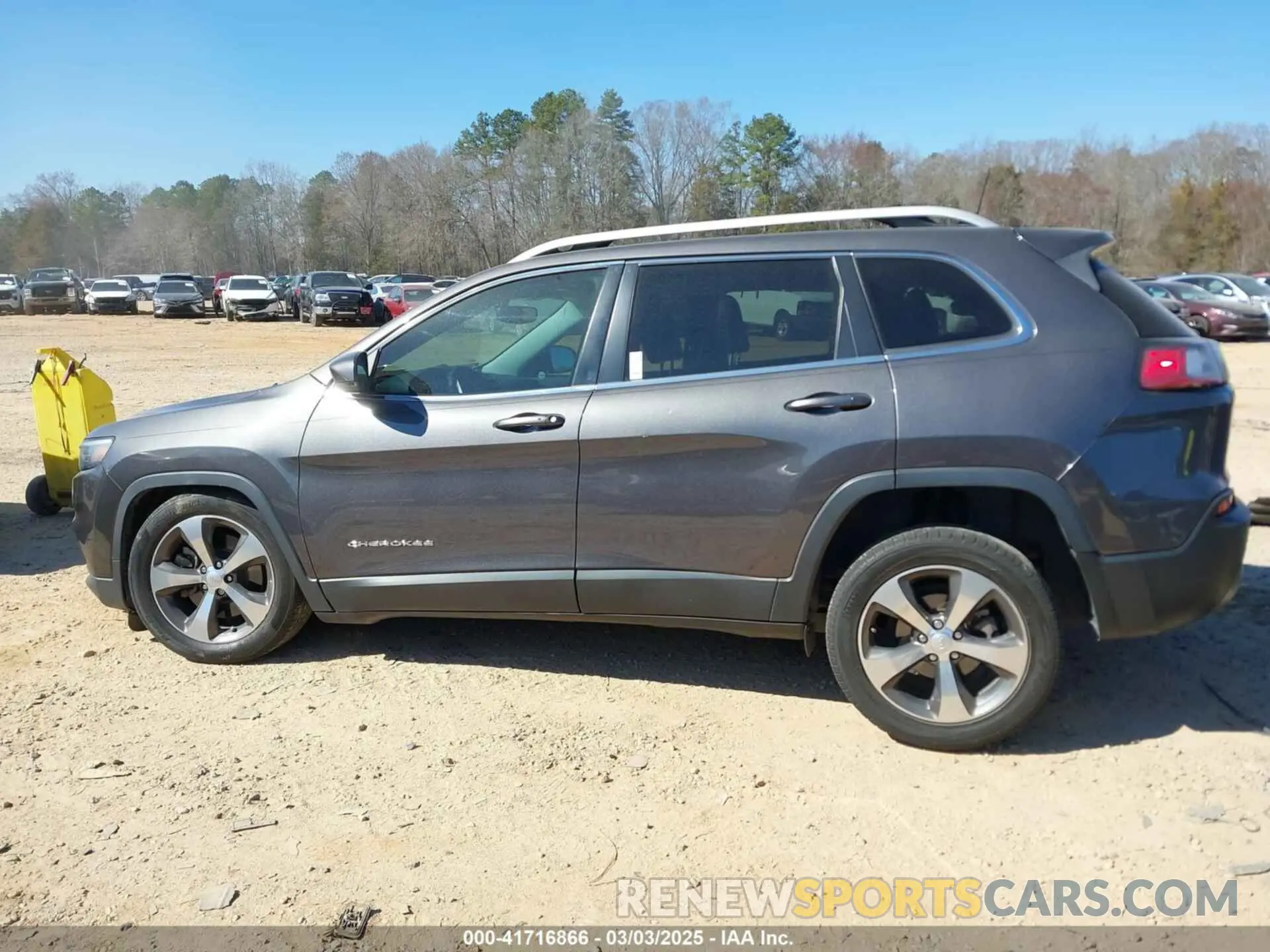 14 fotografías del automóvil dañado 1C4PJLDB1KD392751 JEEP CHEROKEE 2019