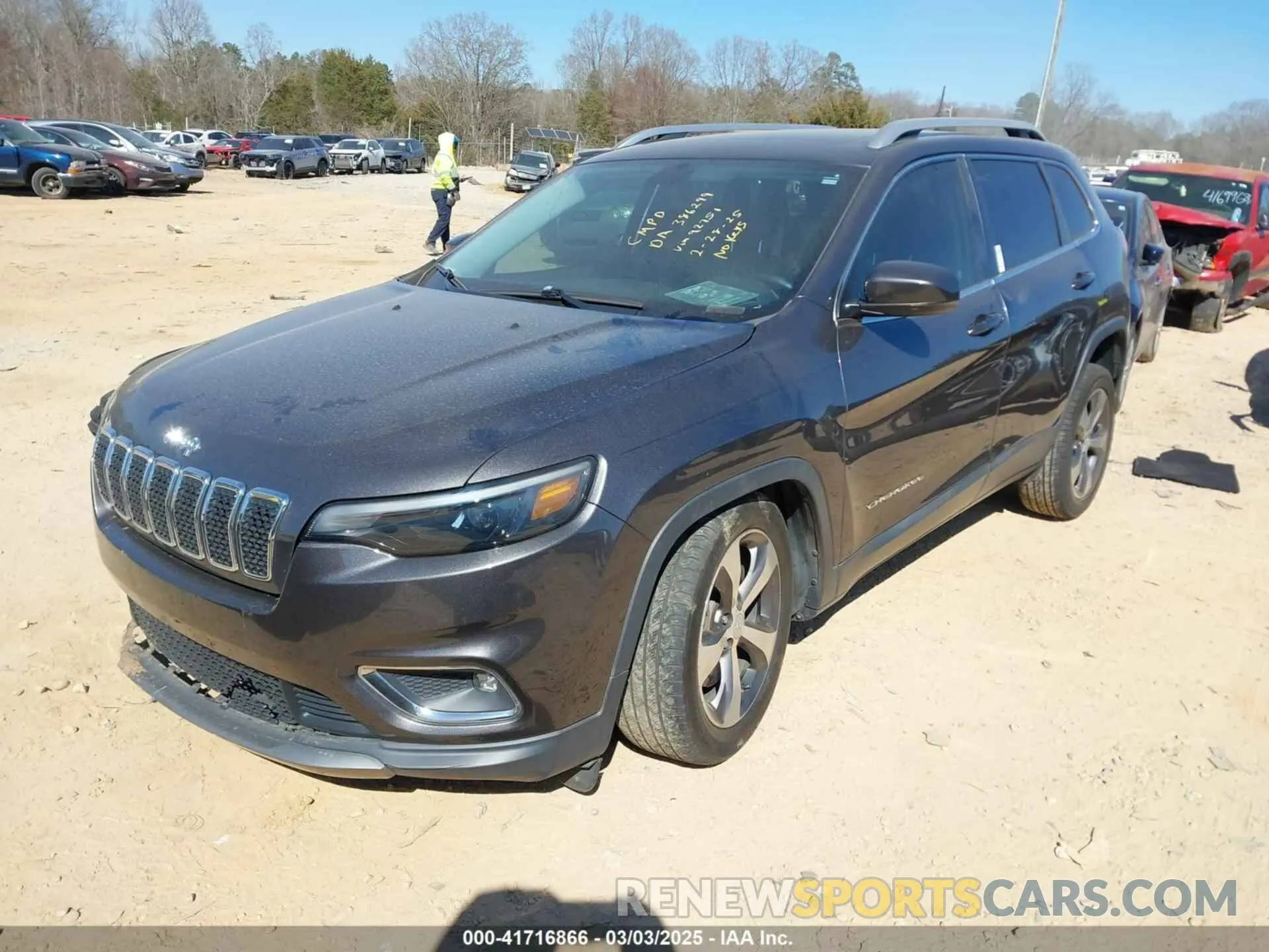 2 fotografías del automóvil dañado 1C4PJLDB1KD392751 JEEP CHEROKEE 2019