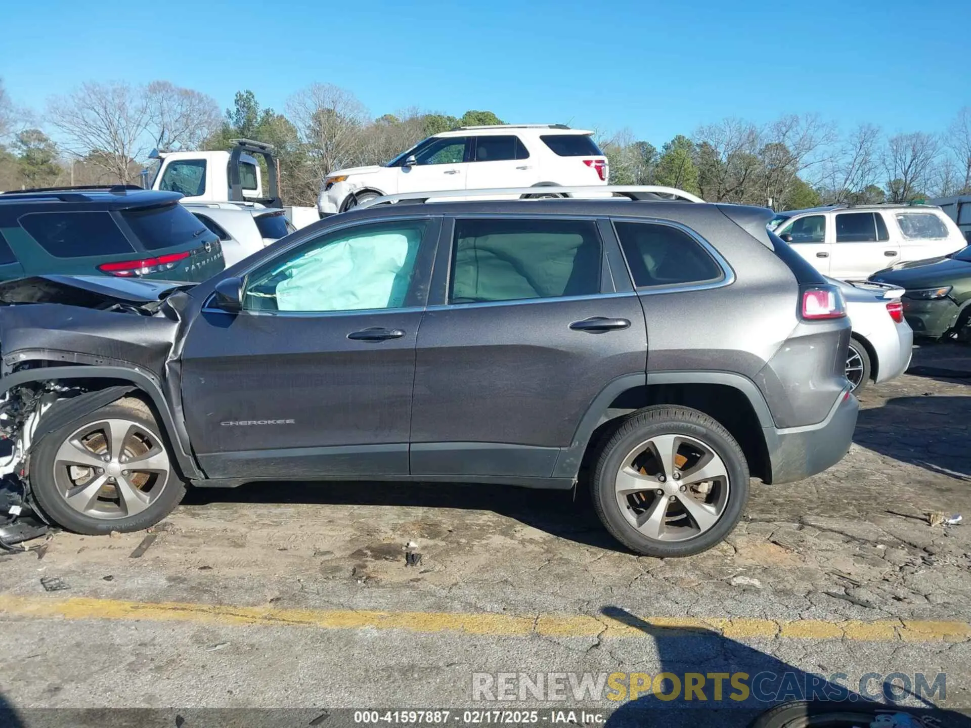 14 fotografías del automóvil dañado 1C4PJLDB2KD143844 JEEP CHEROKEE 2019