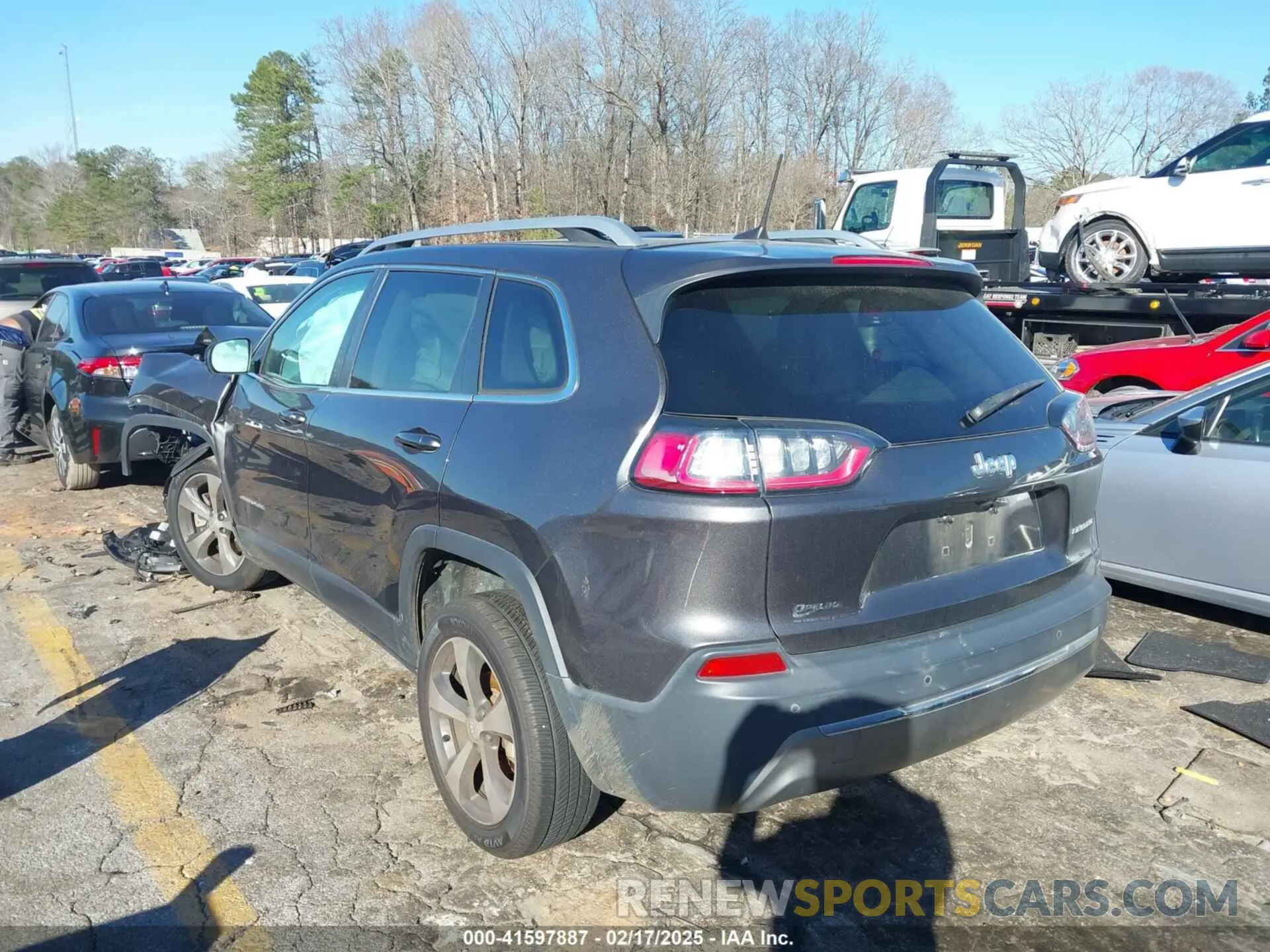 3 fotografías del automóvil dañado 1C4PJLDB2KD143844 JEEP CHEROKEE 2019