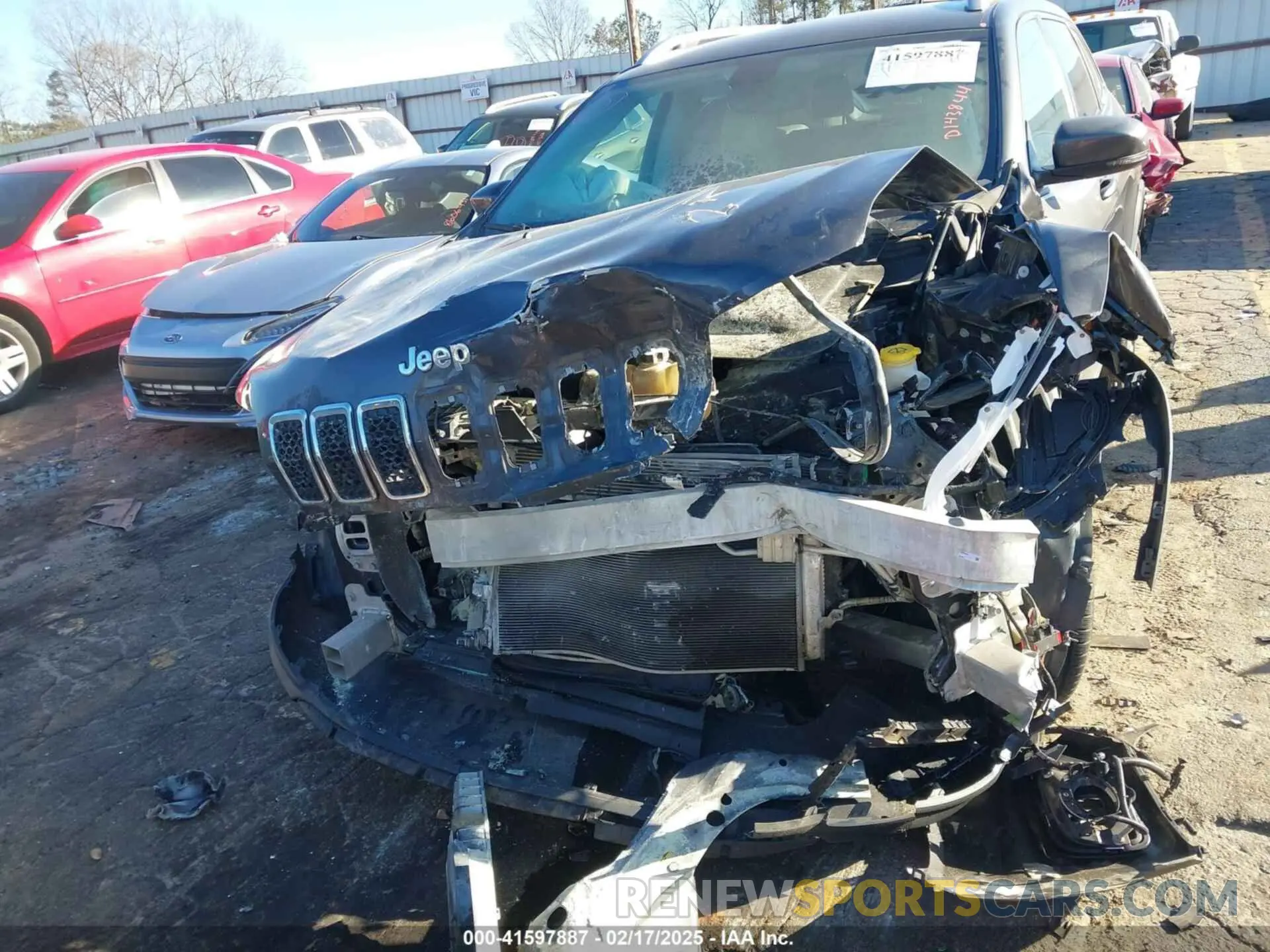6 fotografías del automóvil dañado 1C4PJLDB2KD143844 JEEP CHEROKEE 2019