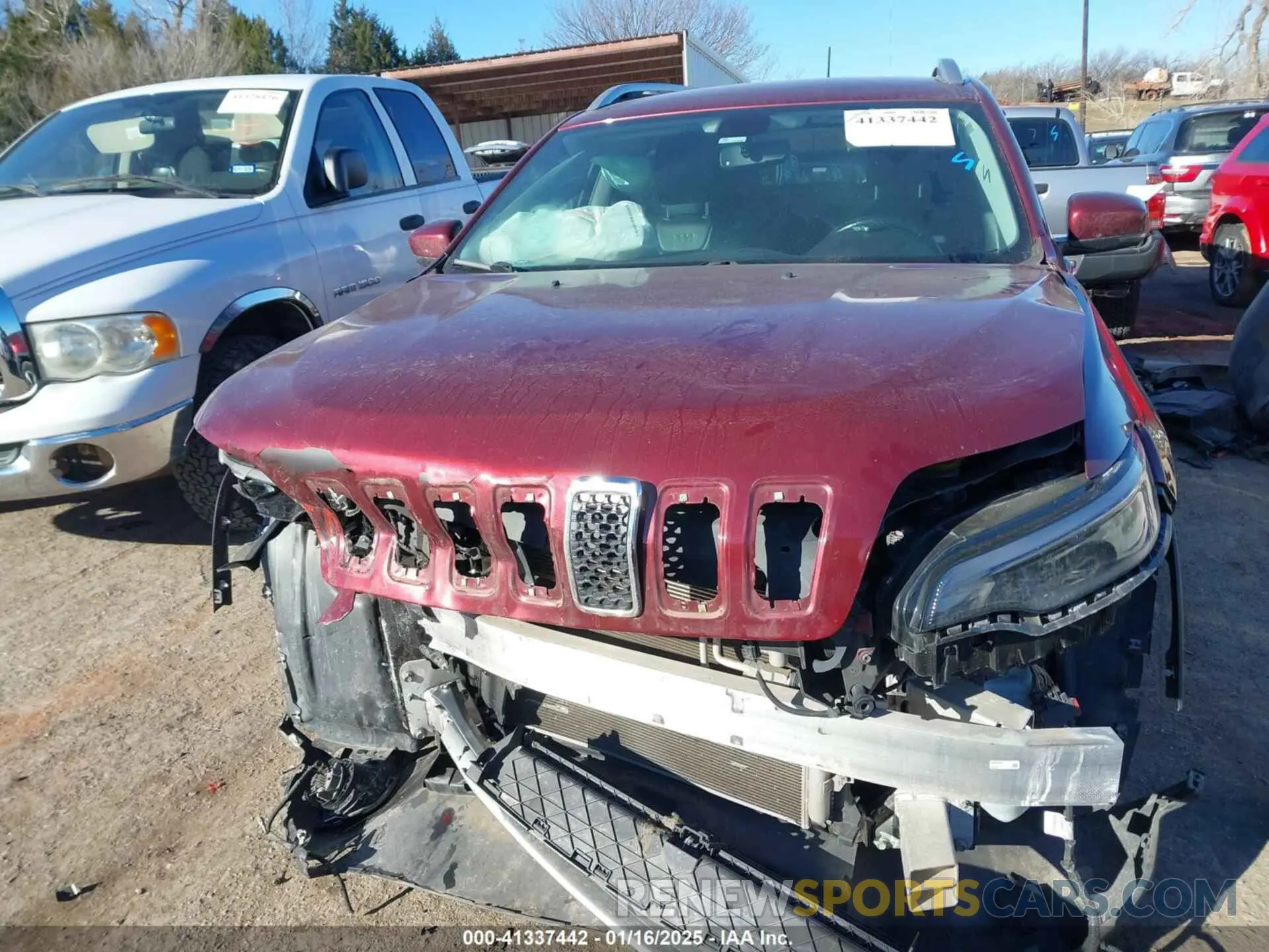 12 fotografías del automóvil dañado 1C4PJLDB5KD185344 JEEP CHEROKEE 2019