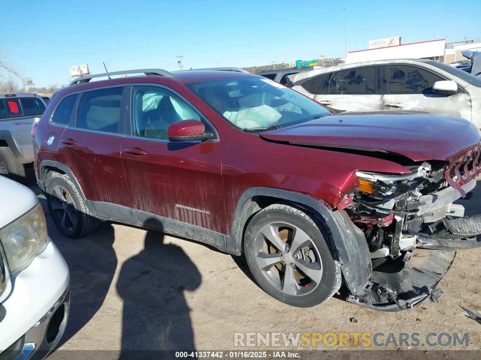 13 fotografías del automóvil dañado 1C4PJLDB5KD185344 JEEP CHEROKEE 2019