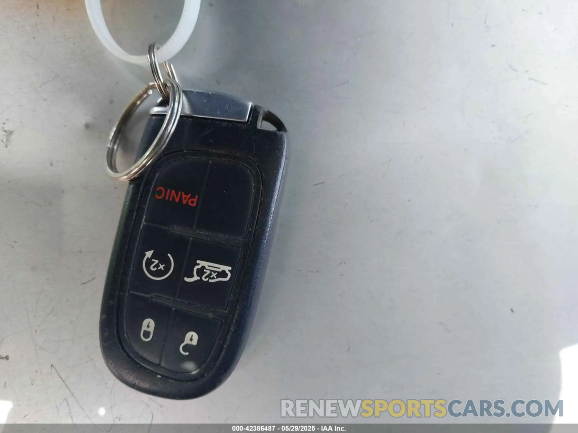 11 fotografías del automóvil dañado 1C4PJLDB7KD207845 JEEP CHEROKEE 2019