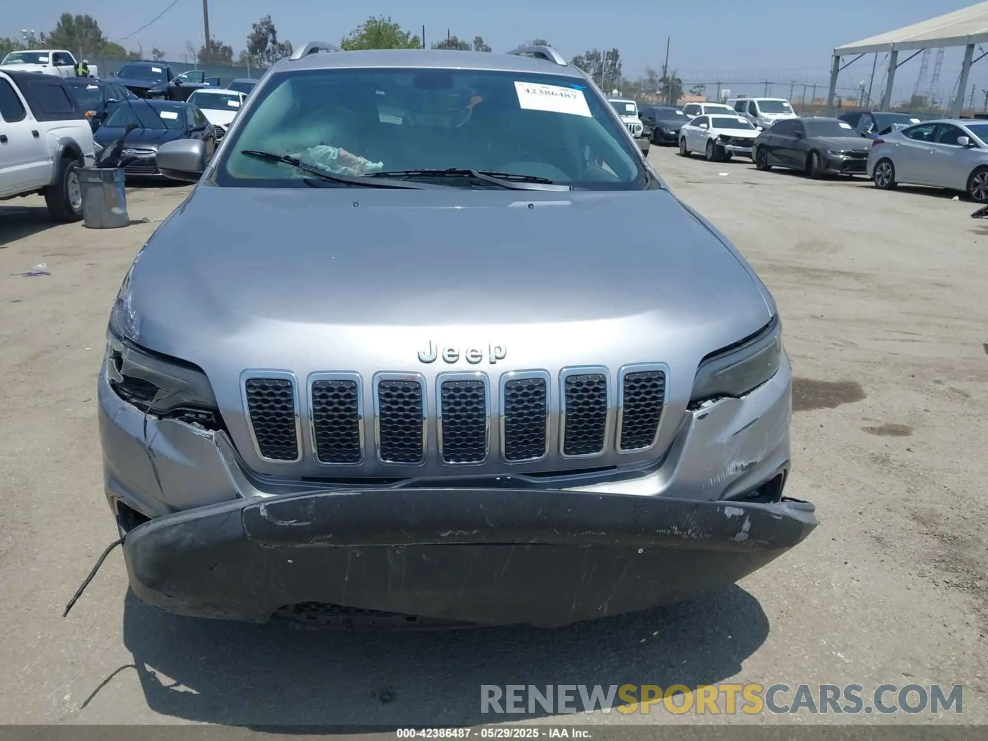 12 fotografías del automóvil dañado 1C4PJLDB7KD207845 JEEP CHEROKEE 2019