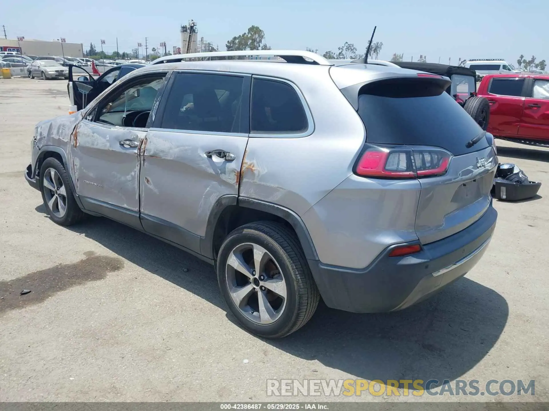 3 fotografías del automóvil dañado 1C4PJLDB7KD207845 JEEP CHEROKEE 2019