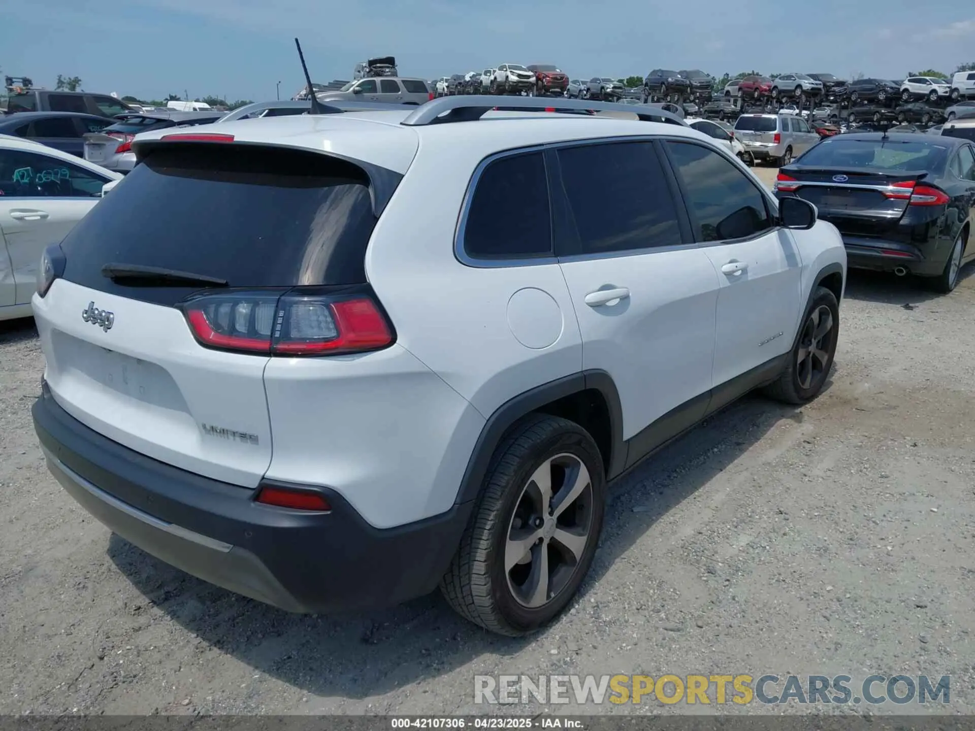 4 fotografías del automóvil dañado 1C4PJLDB8KD402904 JEEP CHEROKEE 2019