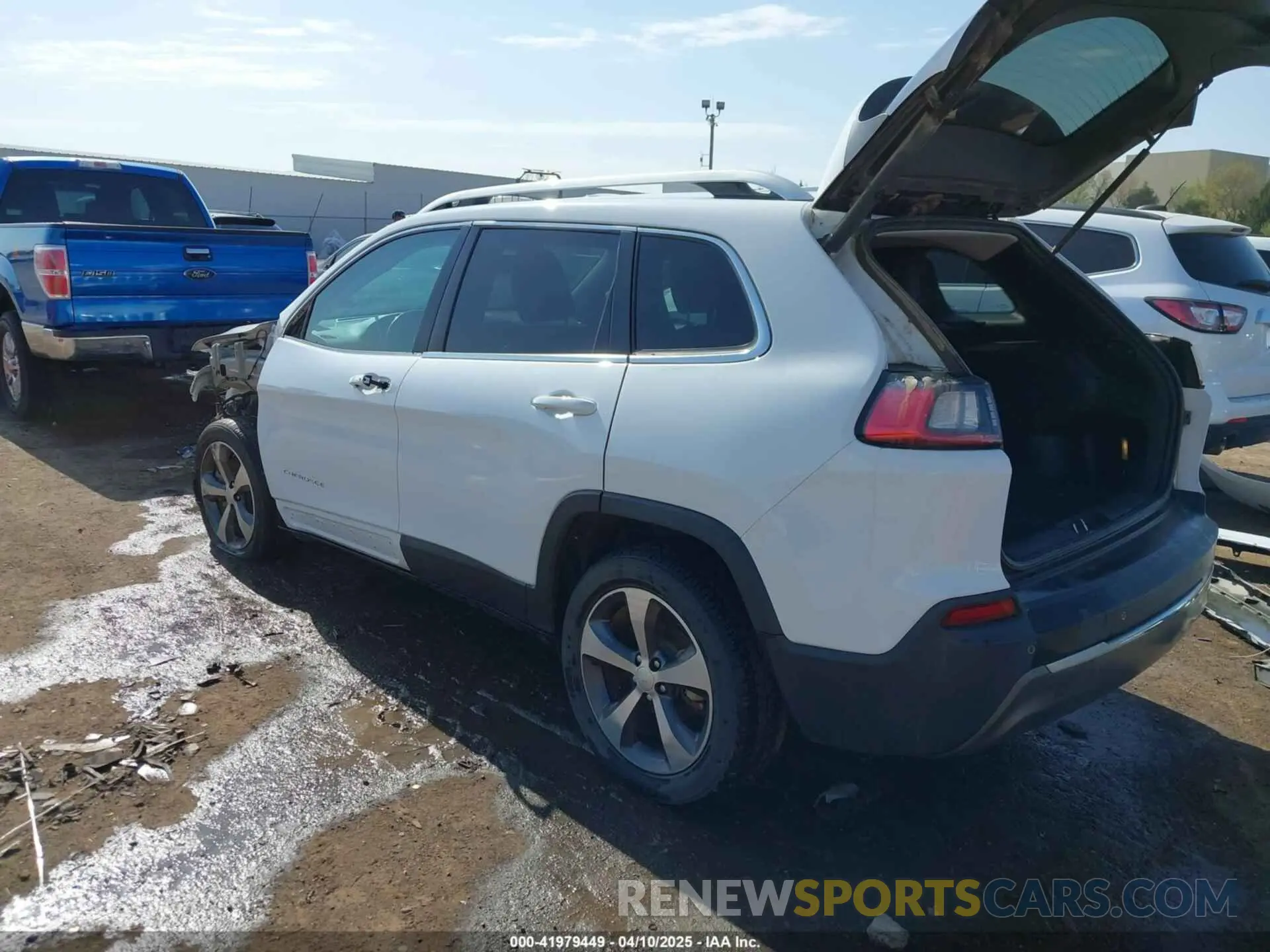 3 fotografías del automóvil dañado 1C4PJLDBXKD487843 JEEP CHEROKEE 2019