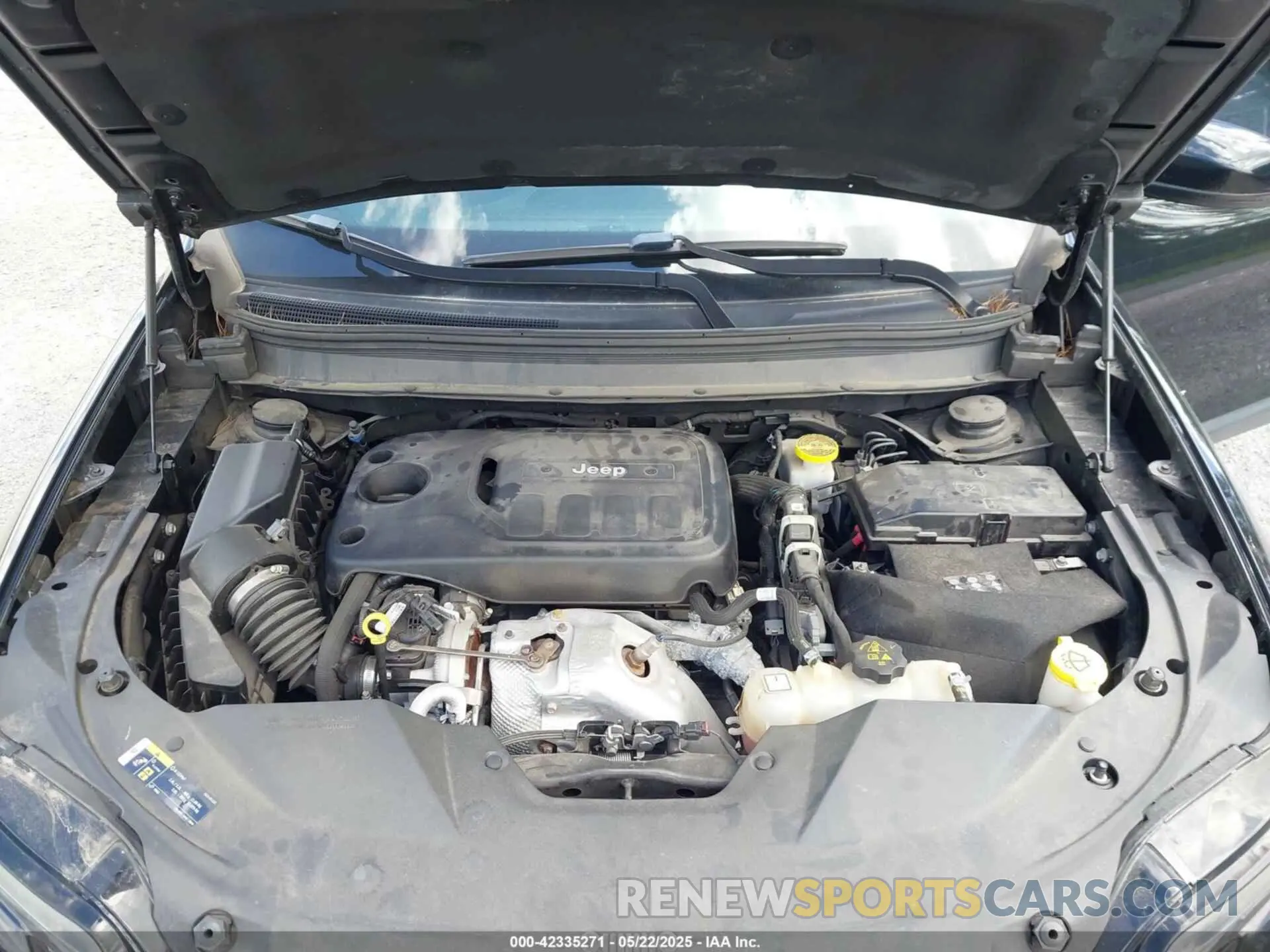 10 fotografías del automóvil dañado 1C4PJLDNXKD128289 JEEP CHEROKEE 2019