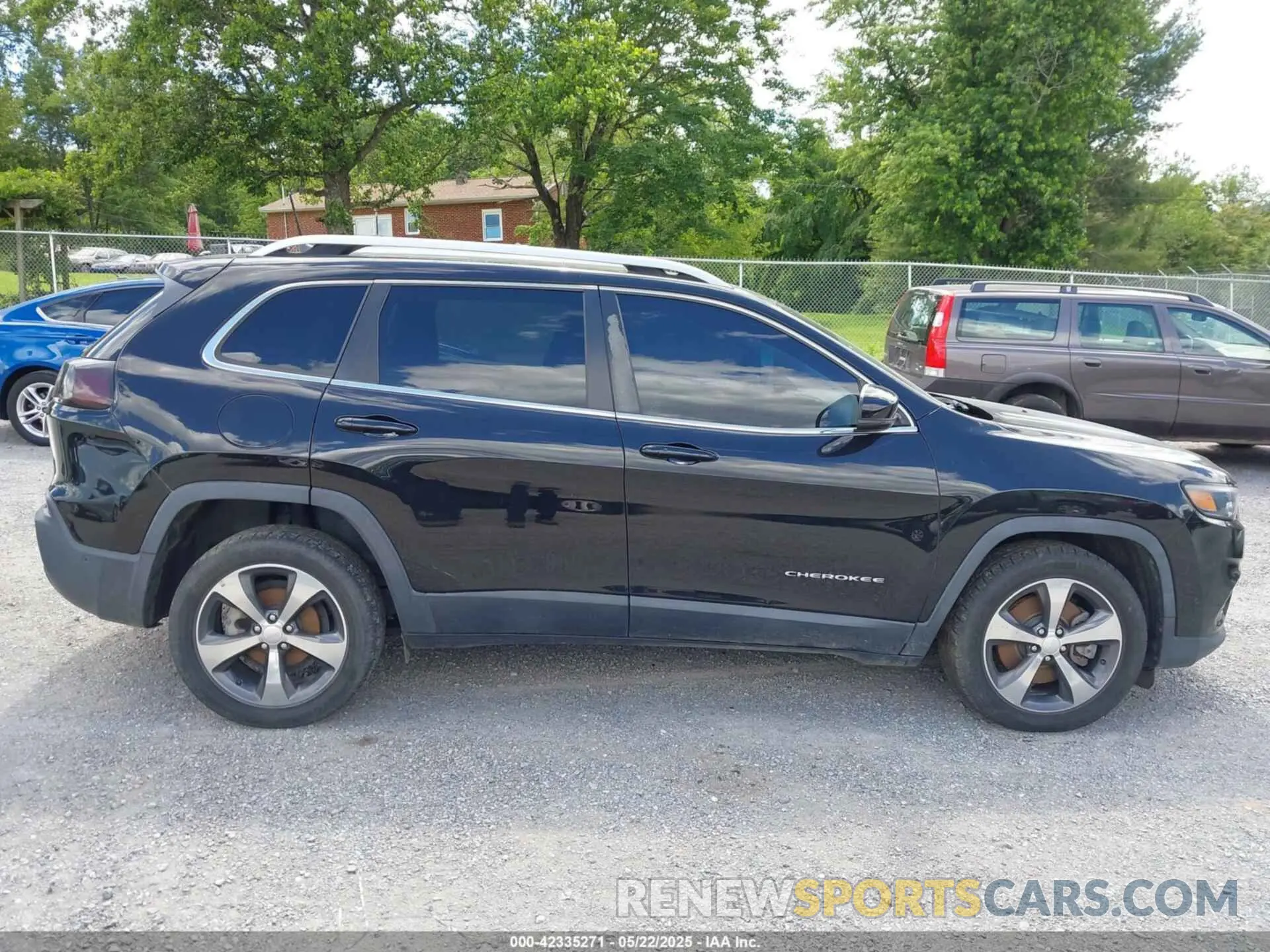 13 fotografías del automóvil dañado 1C4PJLDNXKD128289 JEEP CHEROKEE 2019