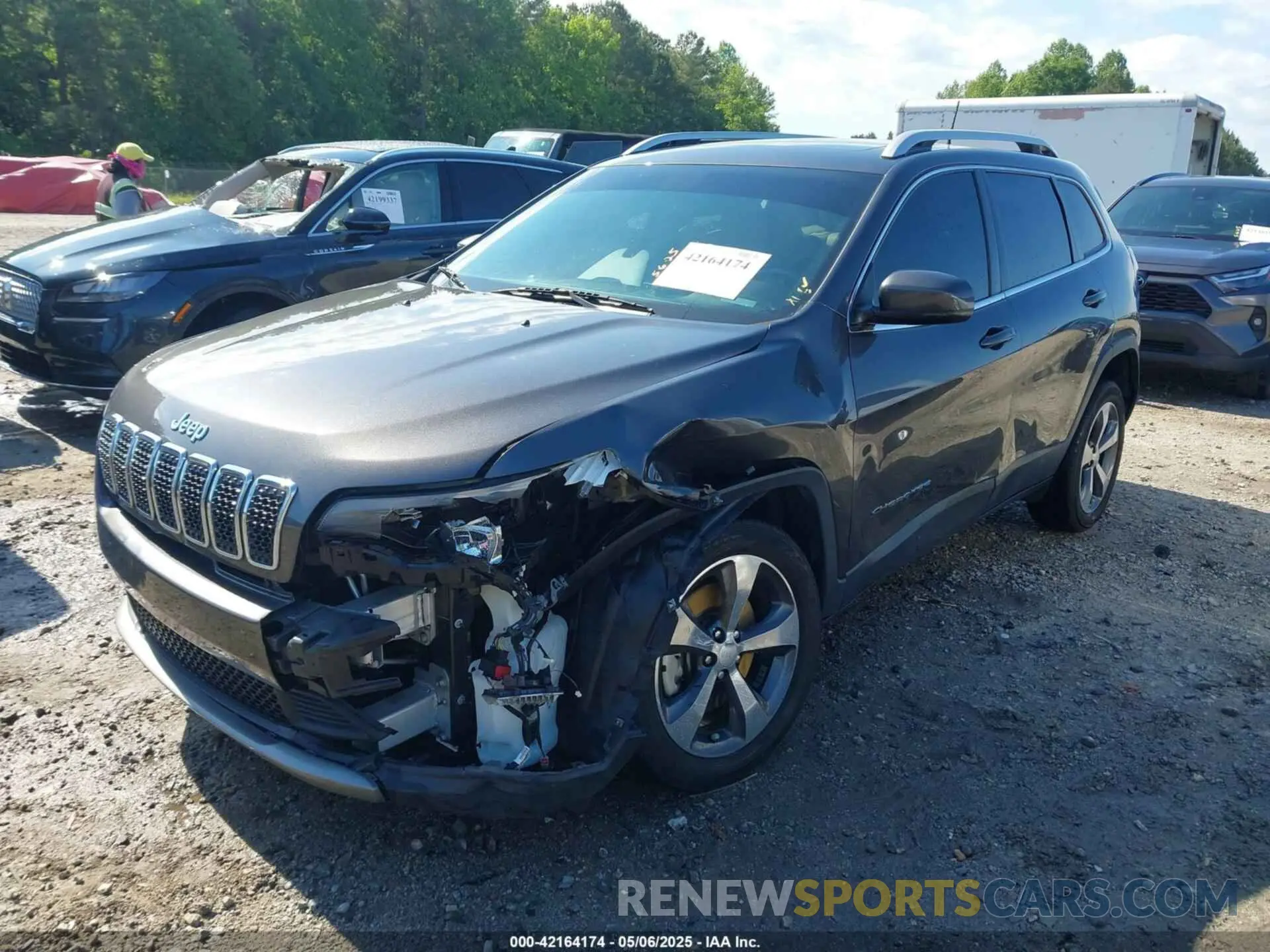 2 fotografías del automóvil dañado 1C4PJLDX1KD173431 JEEP CHEROKEE 2019