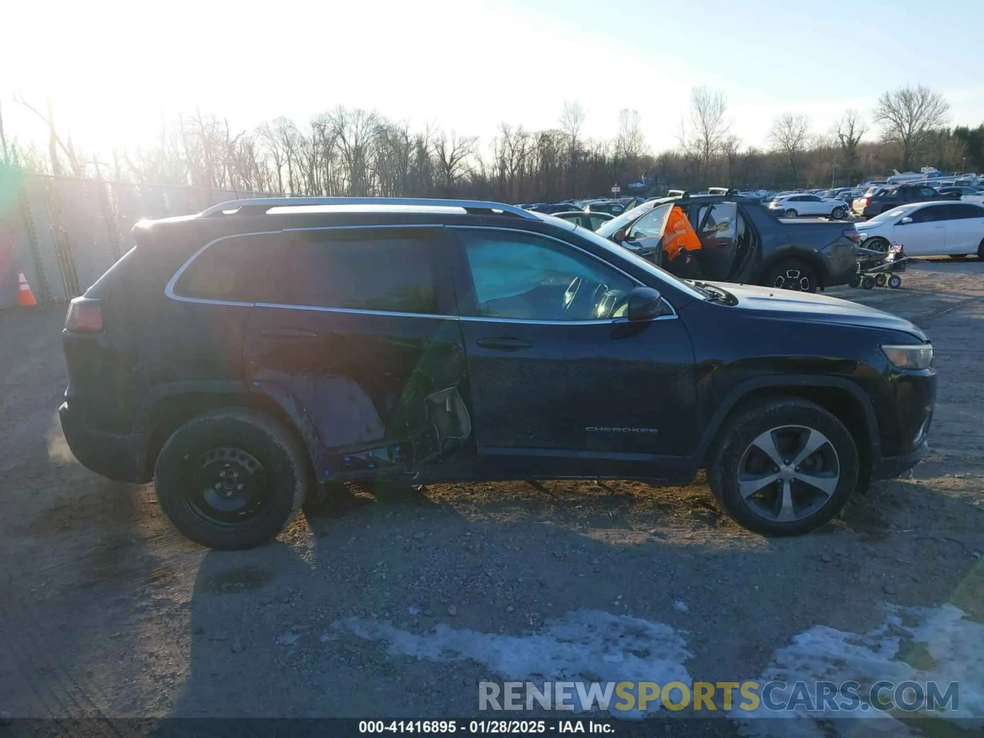 13 fotografías del automóvil dañado 1C4PJLDX4KD429111 JEEP CHEROKEE 2019